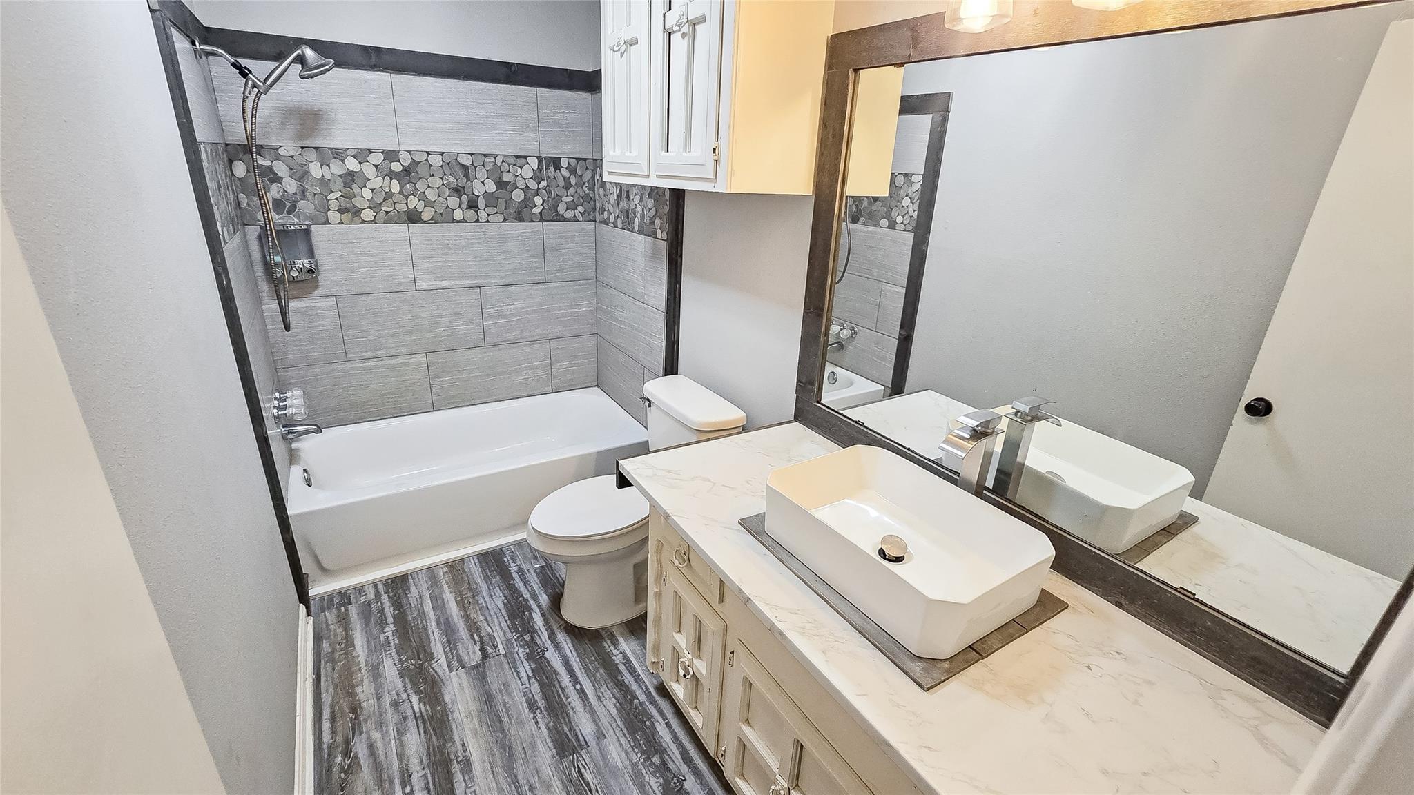 15516 Northwood Drive