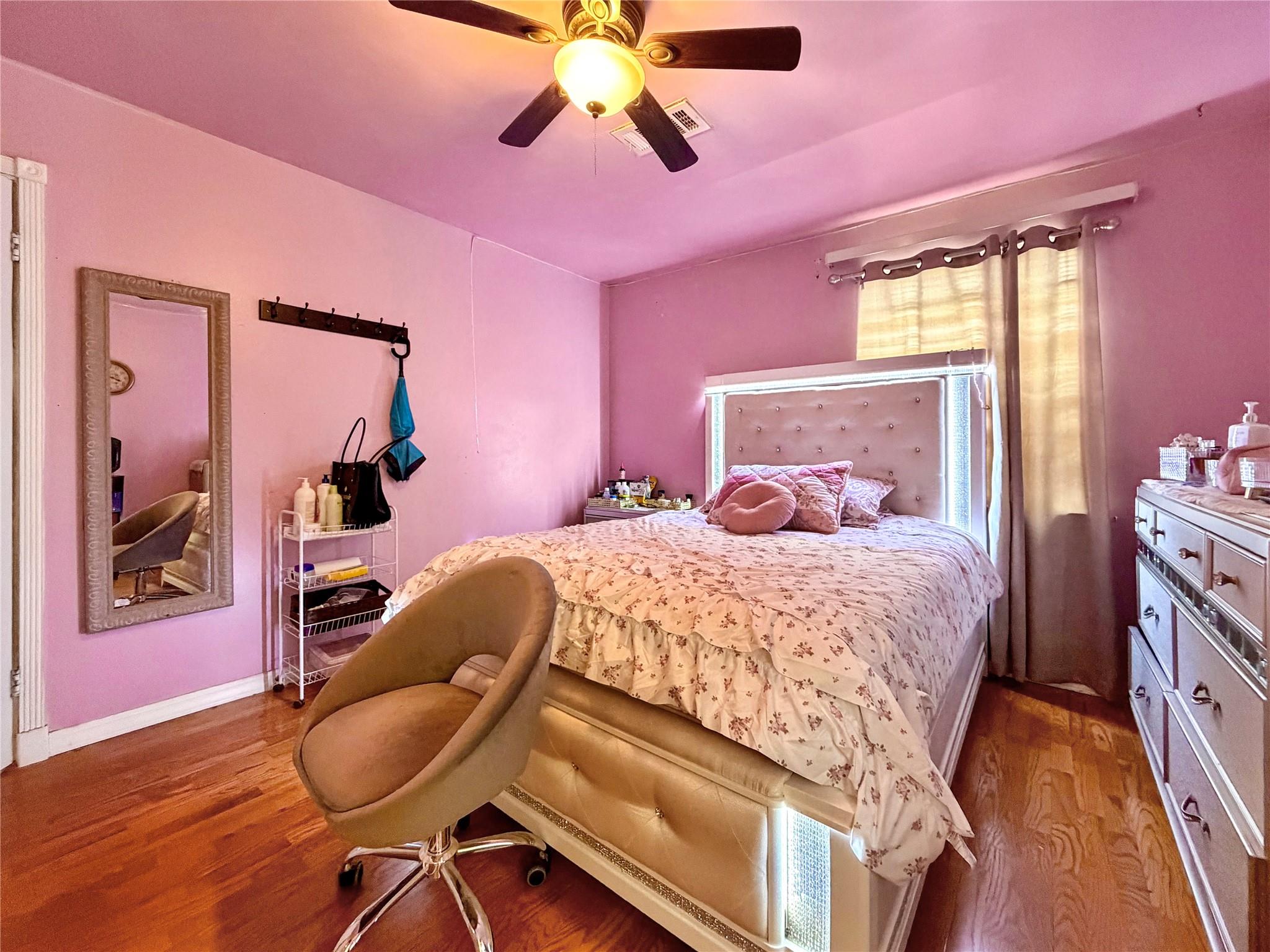 5223 Heathercrest Street