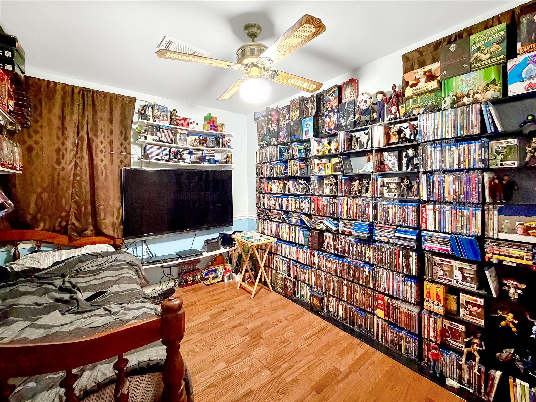 5223 Heathercrest Street