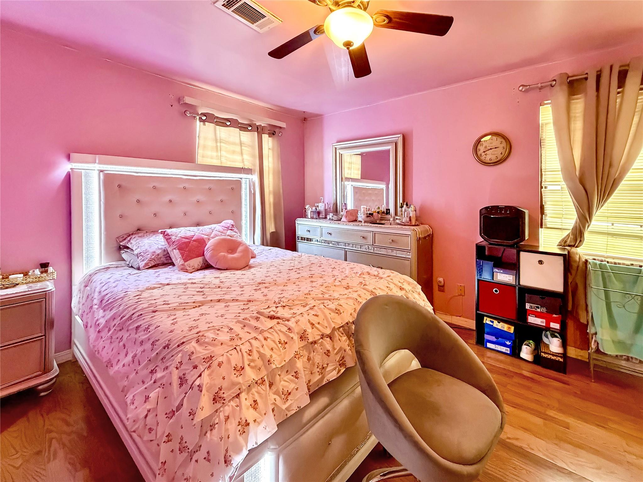 5223 Heathercrest Street