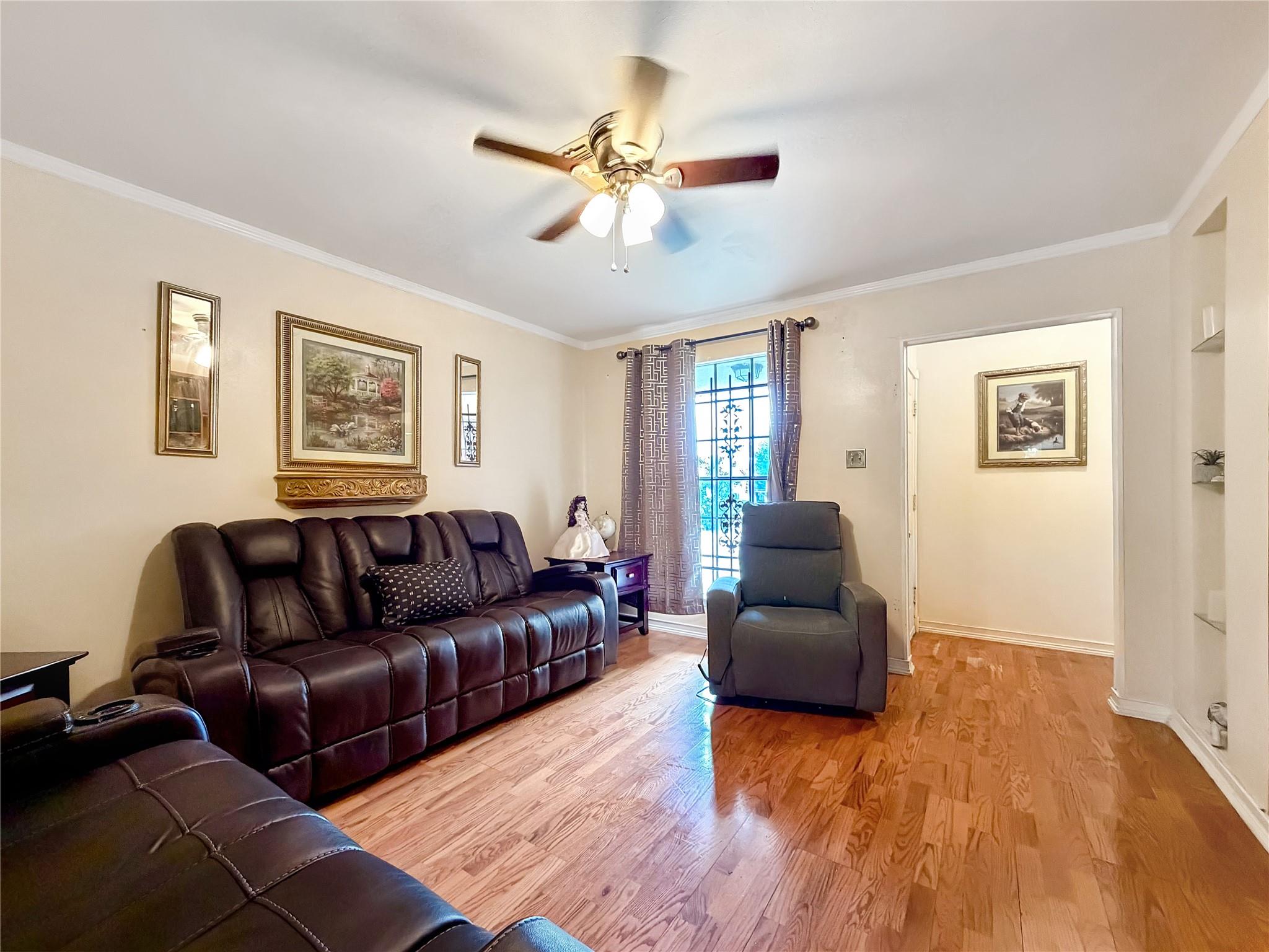 5223 Heathercrest Street