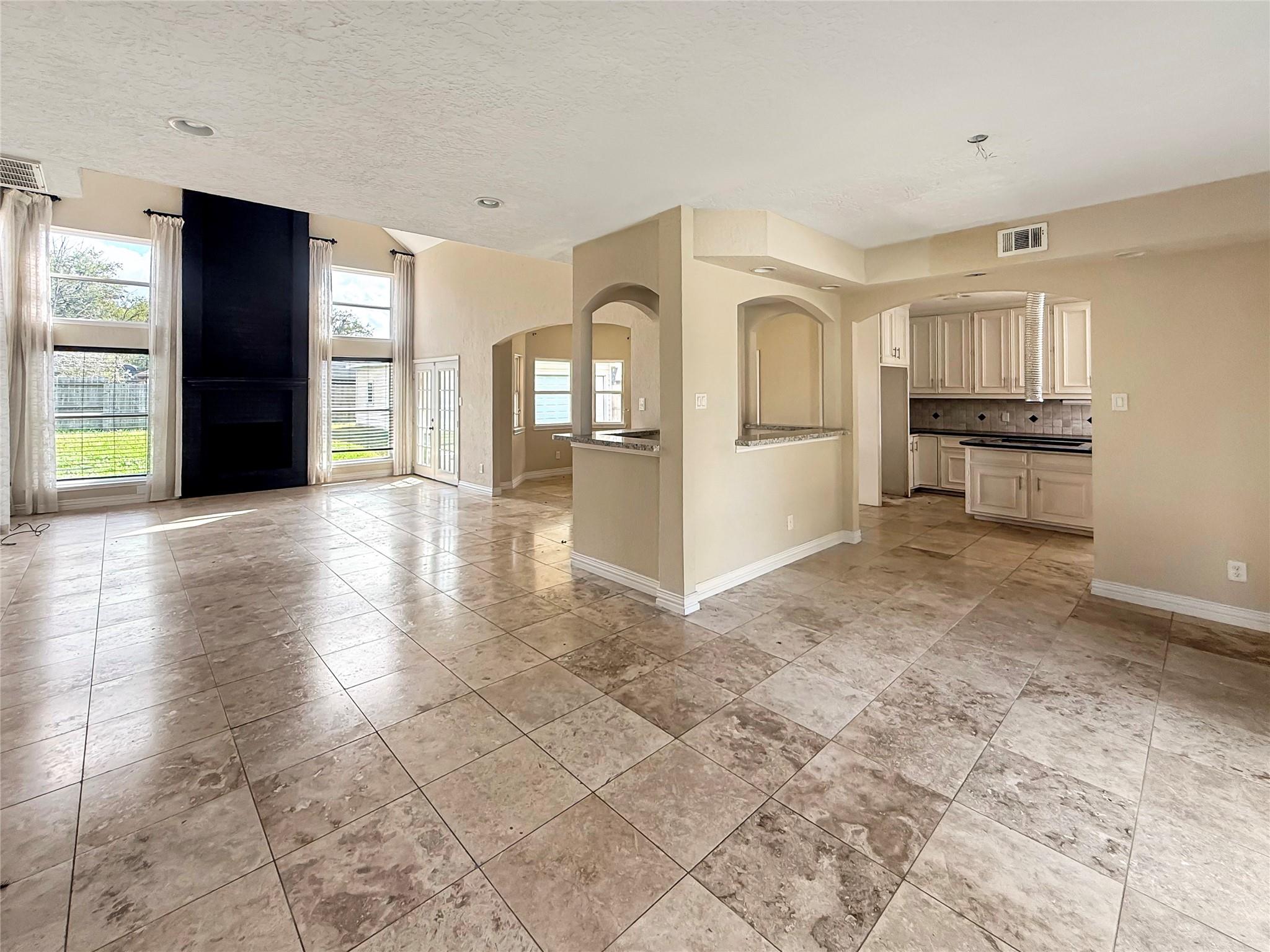 3310 Country Club Boulevard