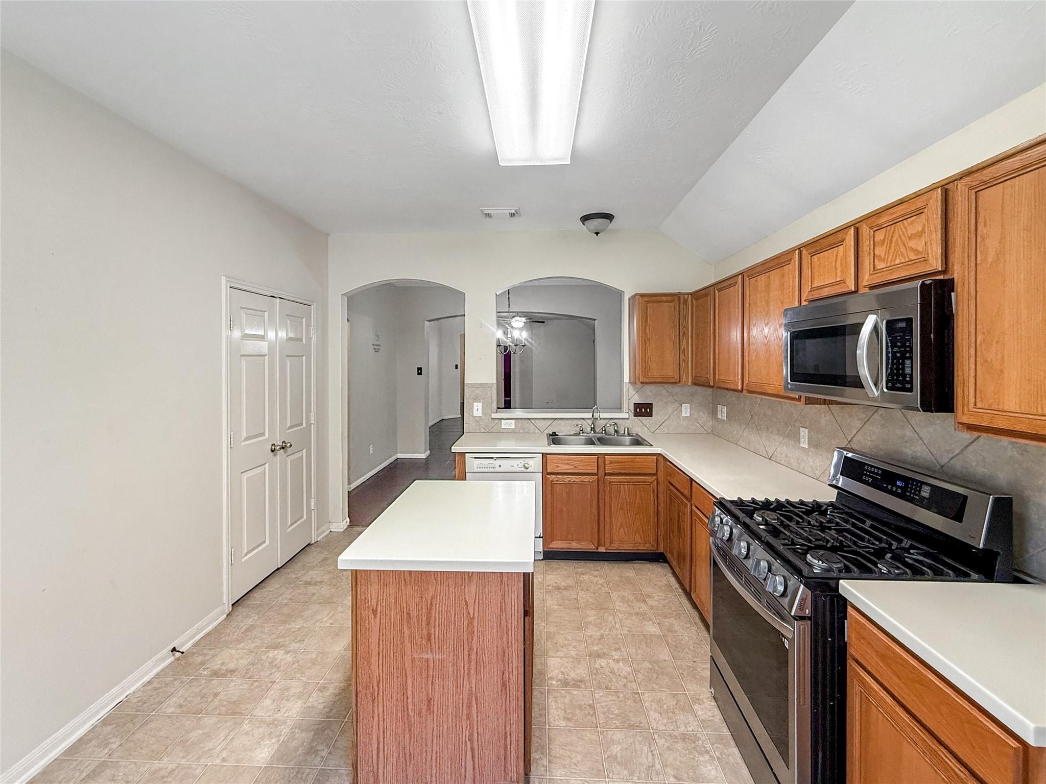 1831 Mickle Creek Drive