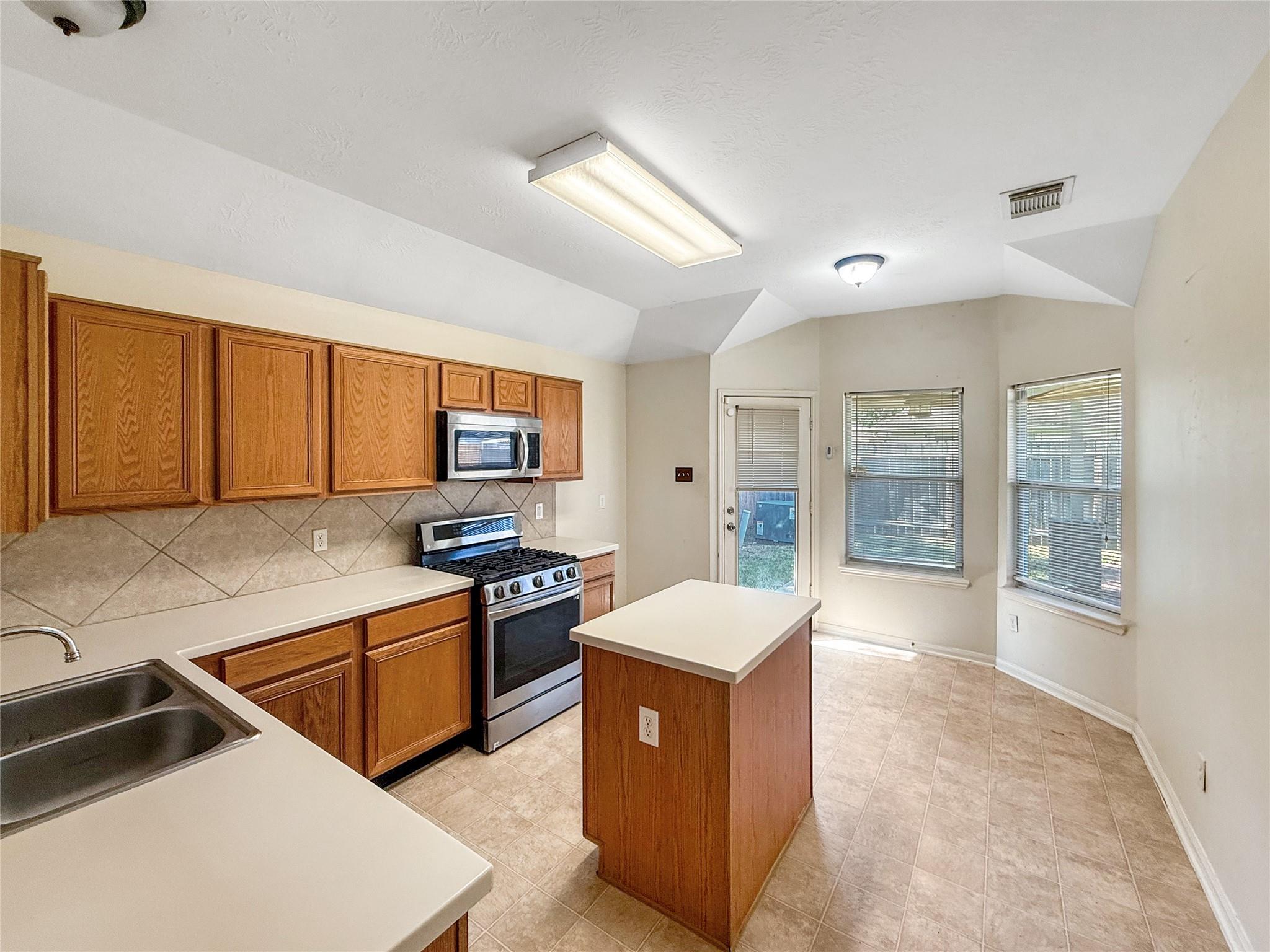 1831 Mickle Creek Drive