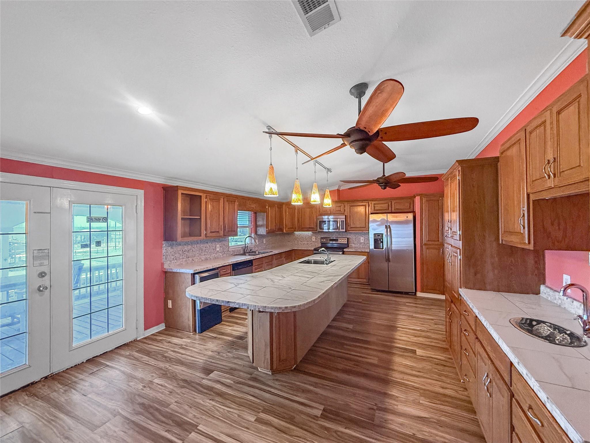1152 Van Sant