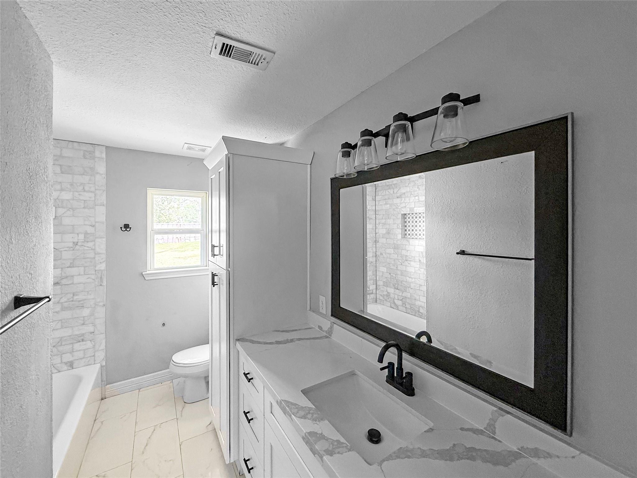 3706 Roberts Boulevard