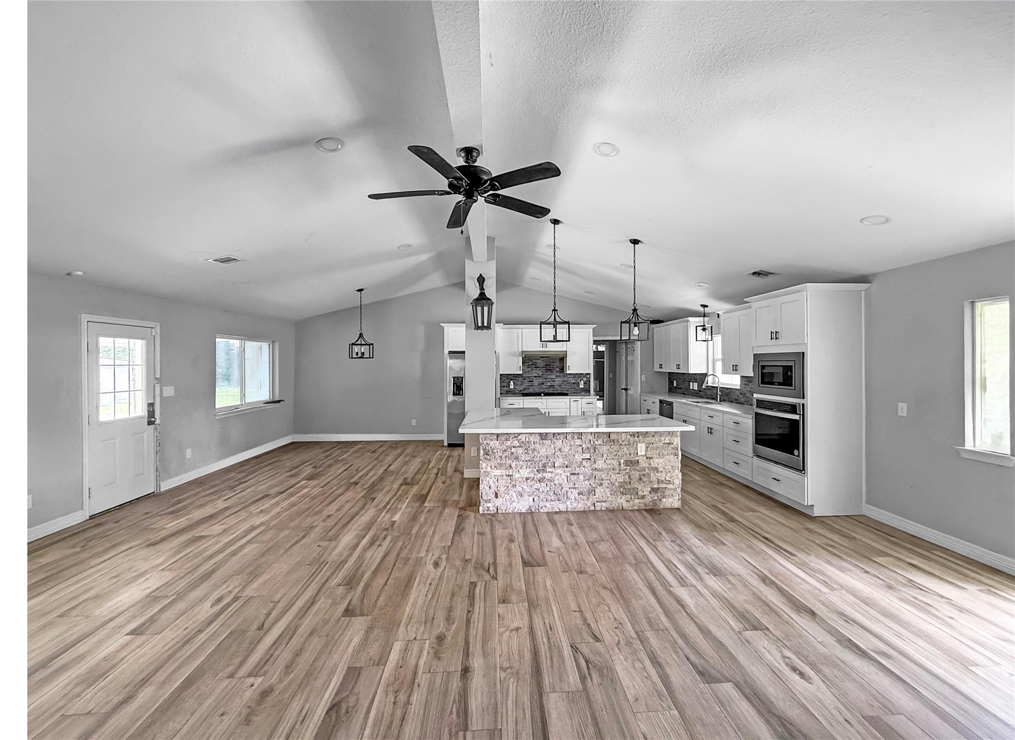 3706 Roberts Boulevard