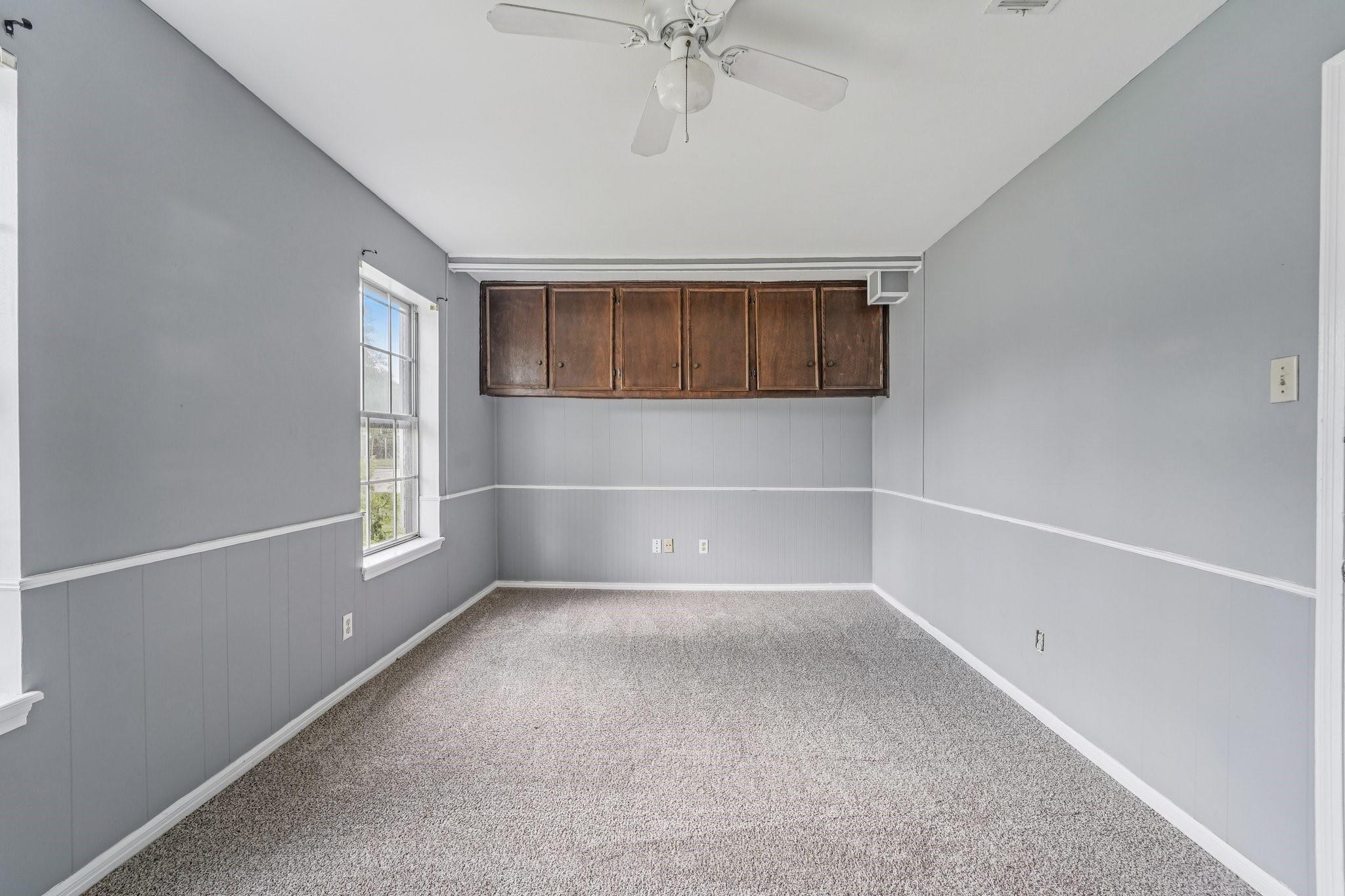 1011 Manatee Lane