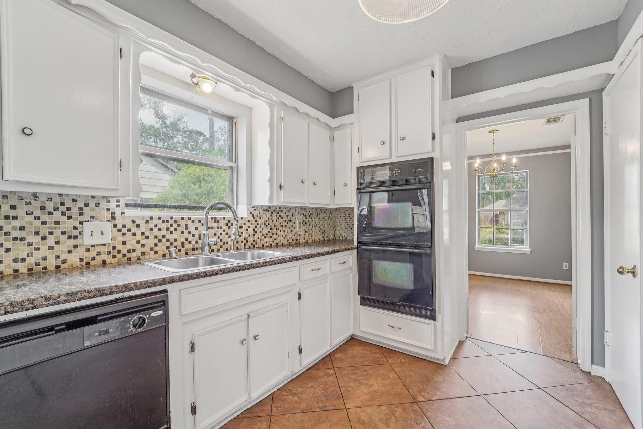 1011 Manatee Lane