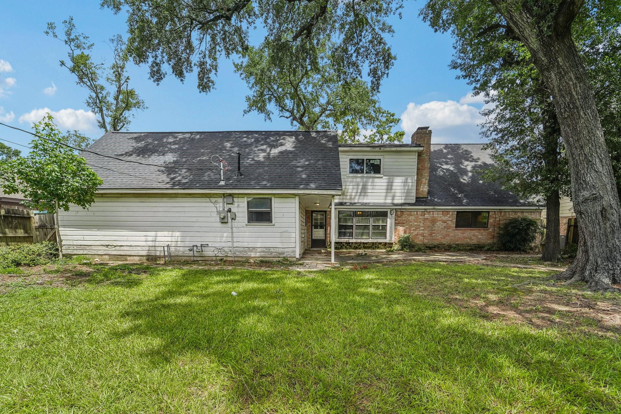 1011 Manatee Lane