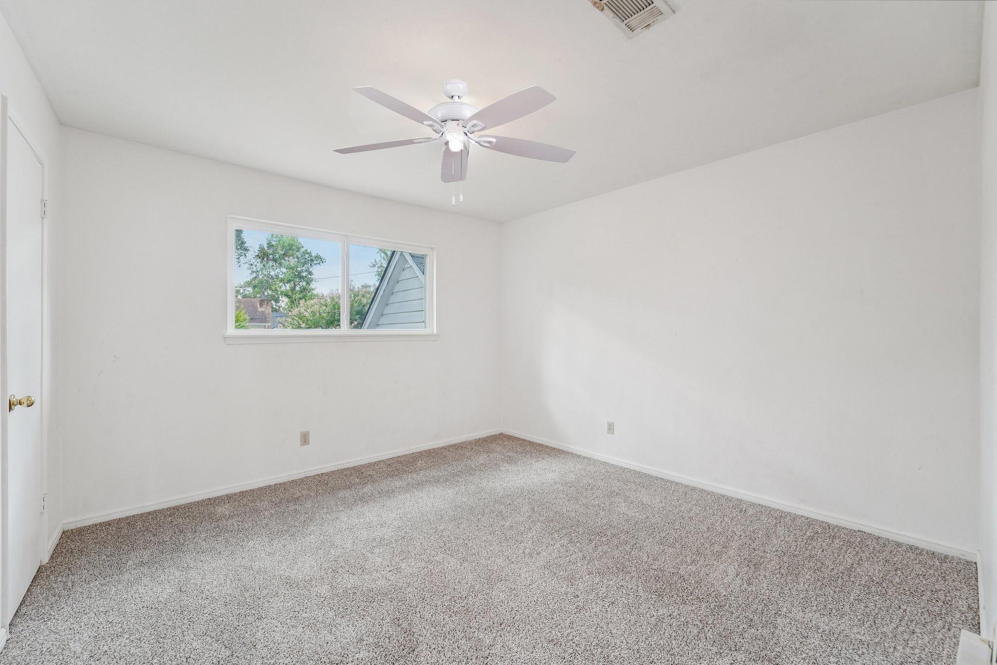 1011 Manatee Lane