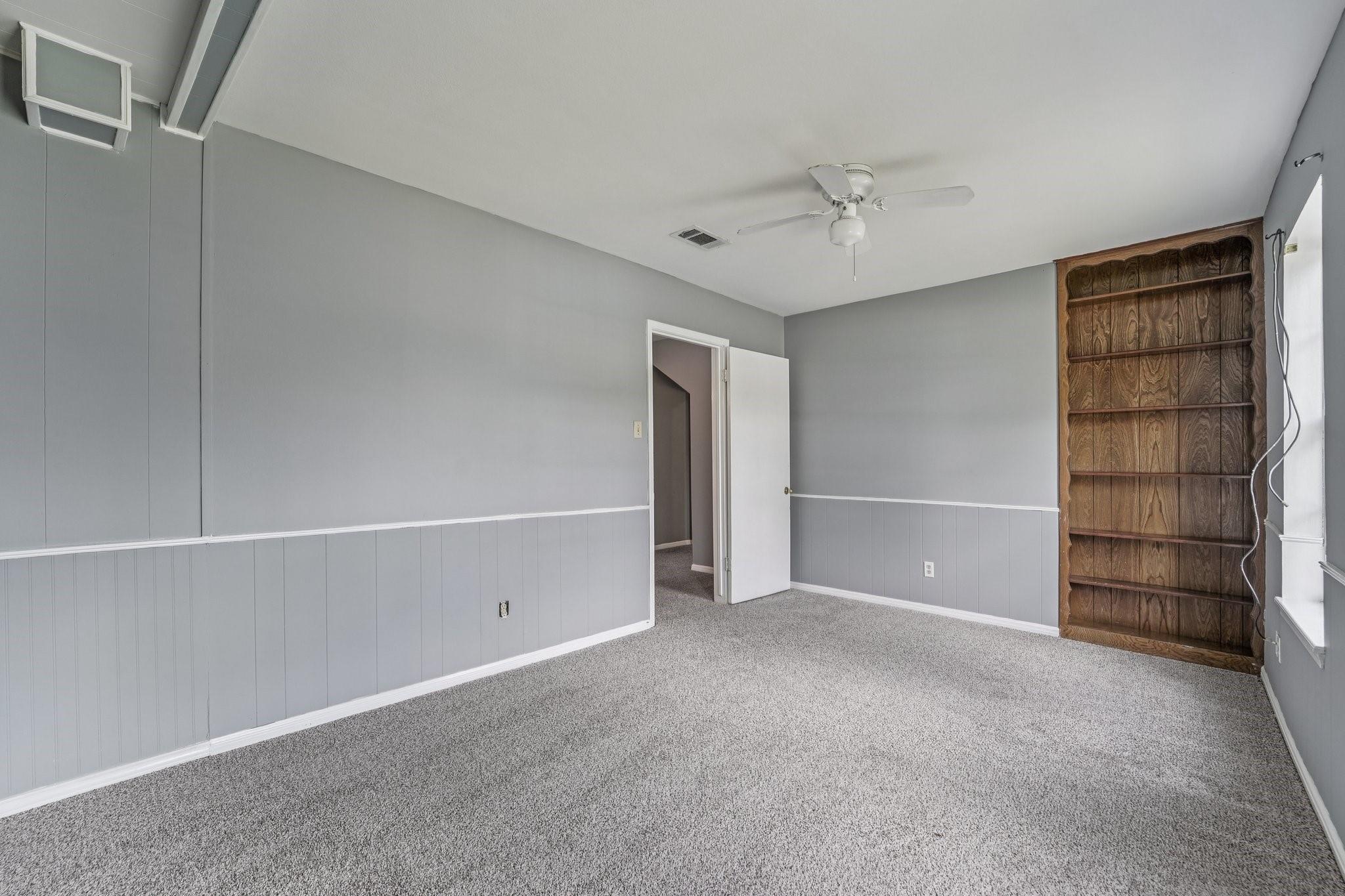 1011 Manatee Lane