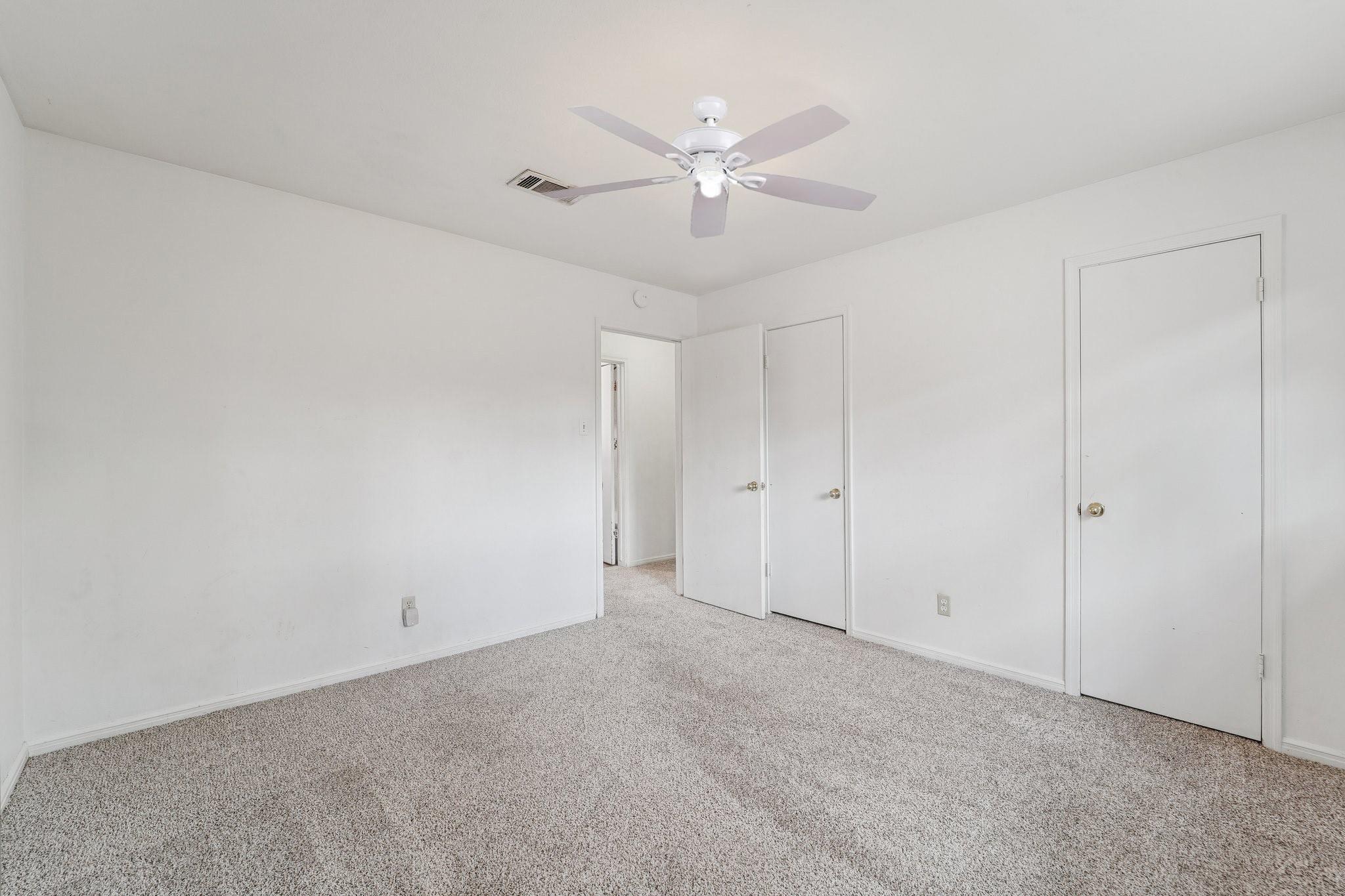 1011 Manatee Lane