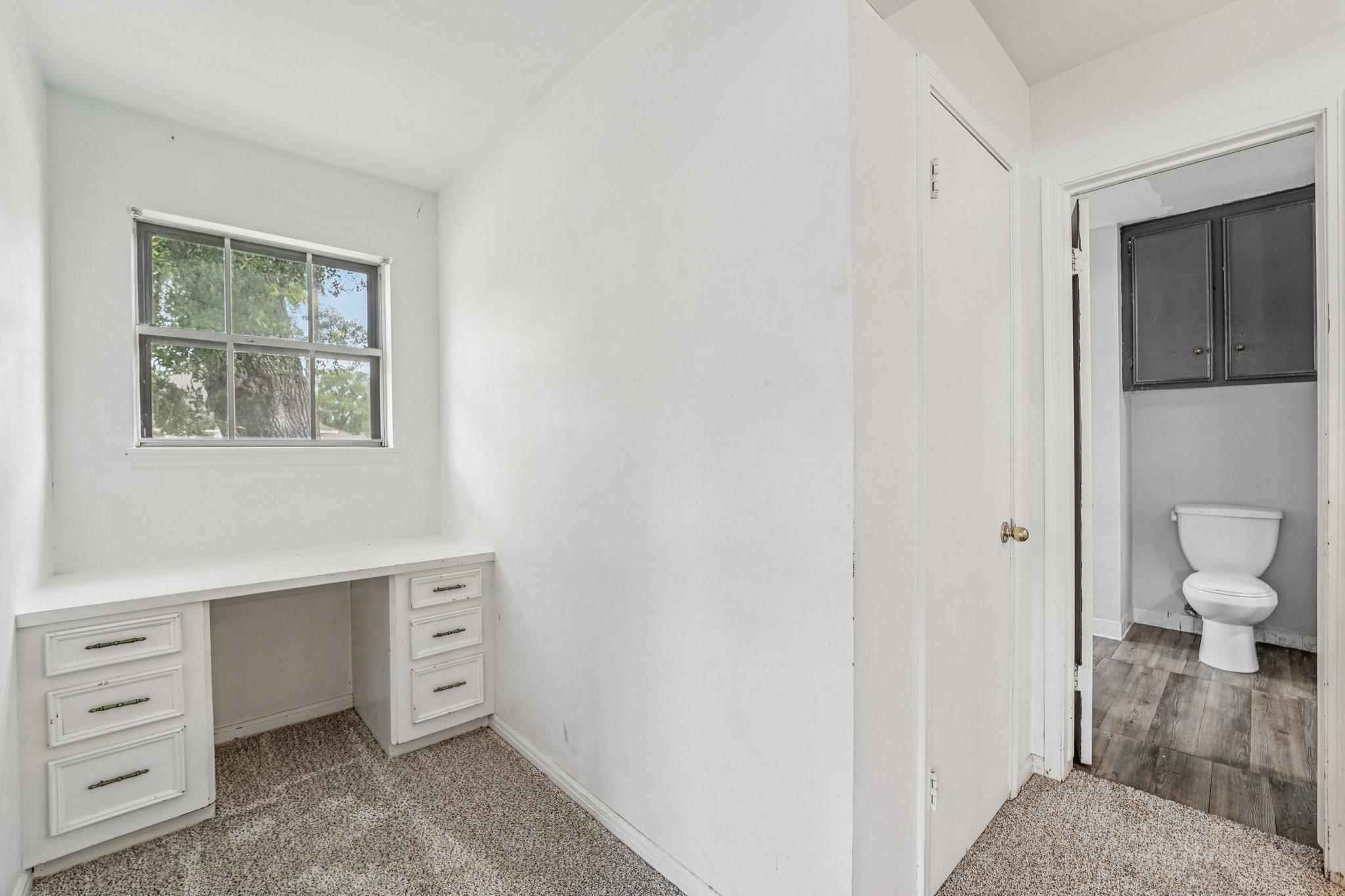 1011 Manatee Lane