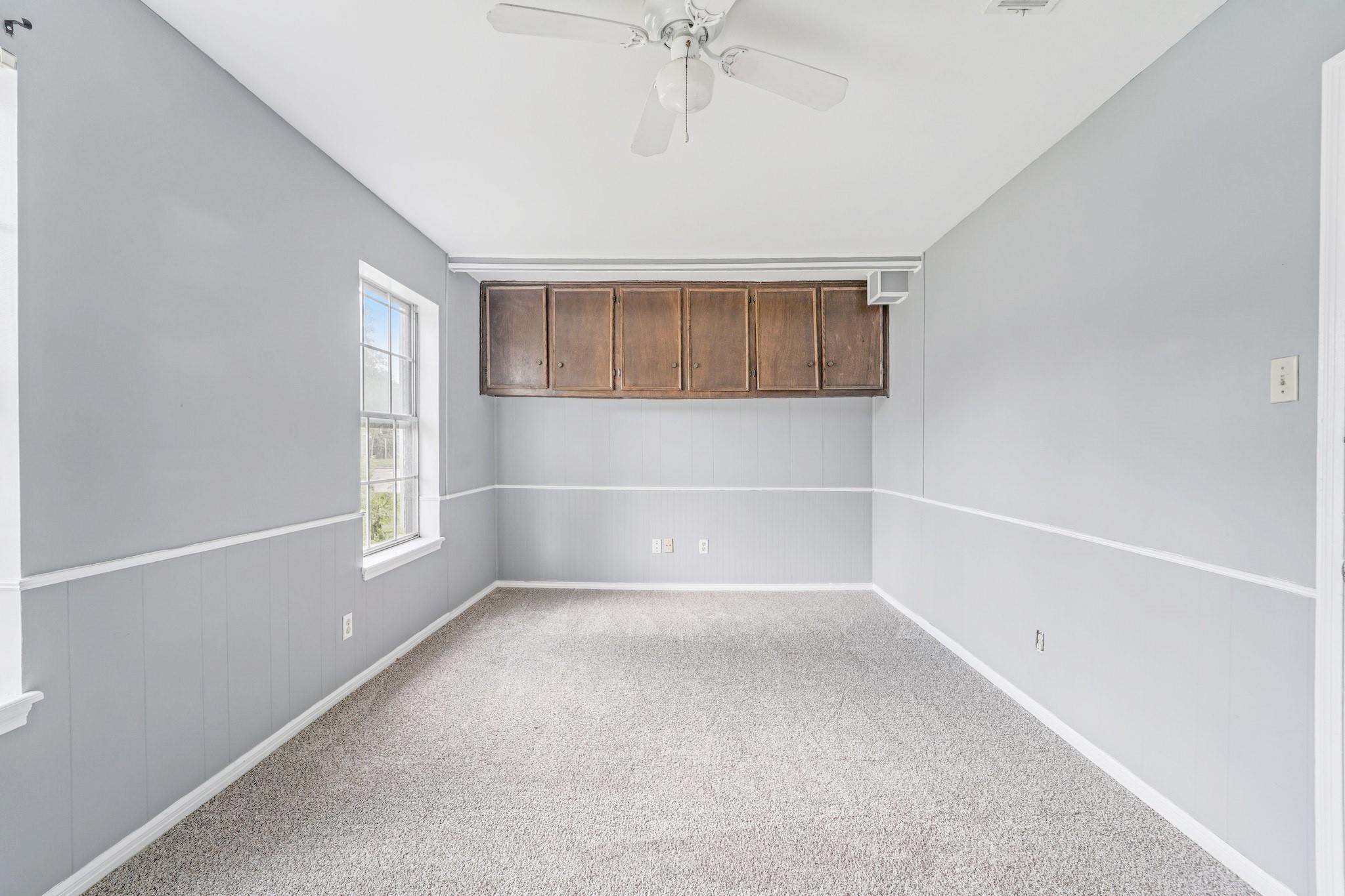 1011 Manatee Lane