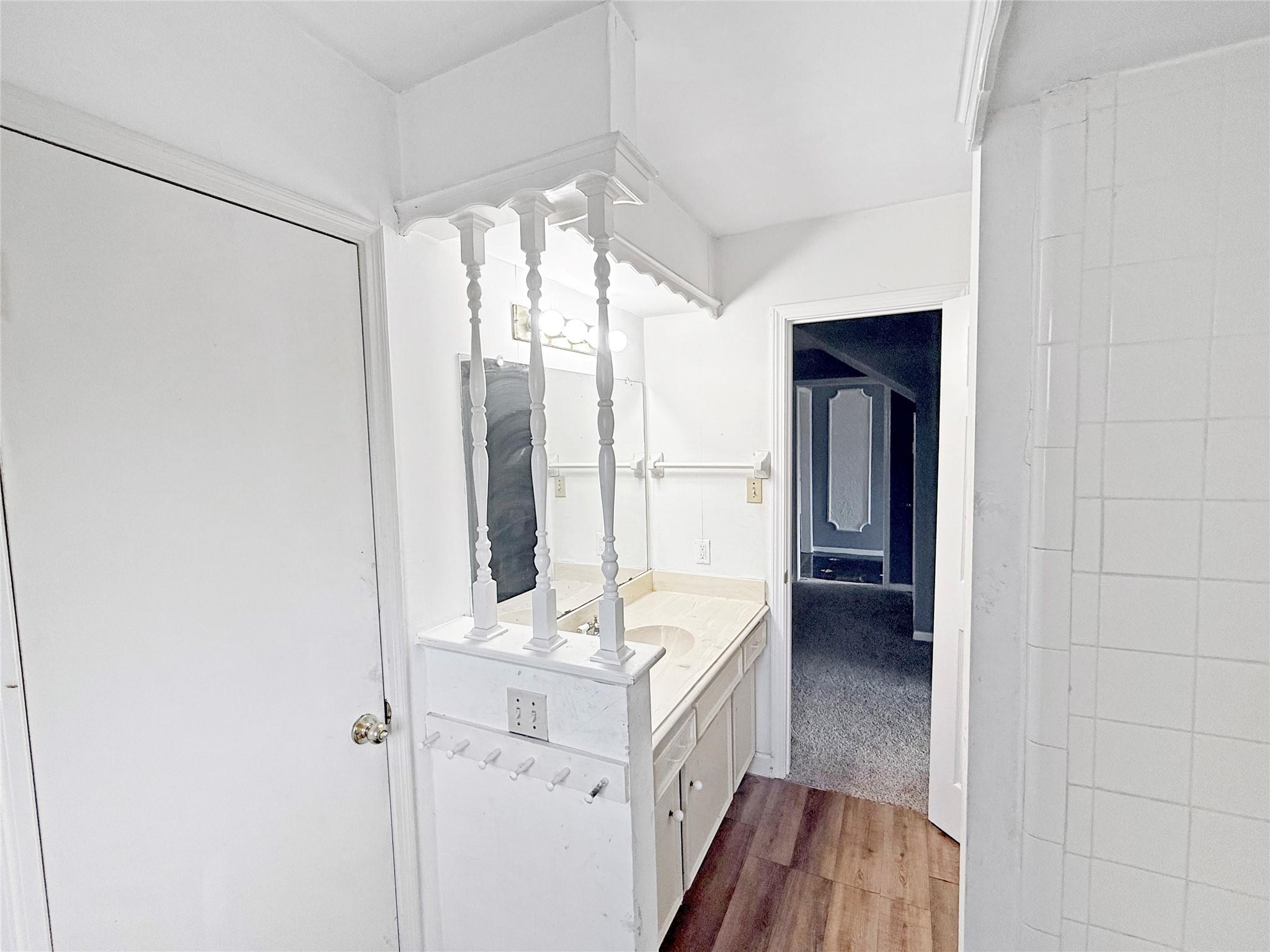 1011 Manatee Lane