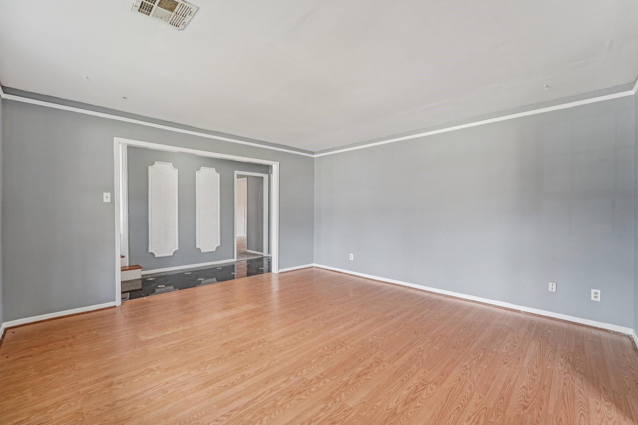 1011 Manatee Lane