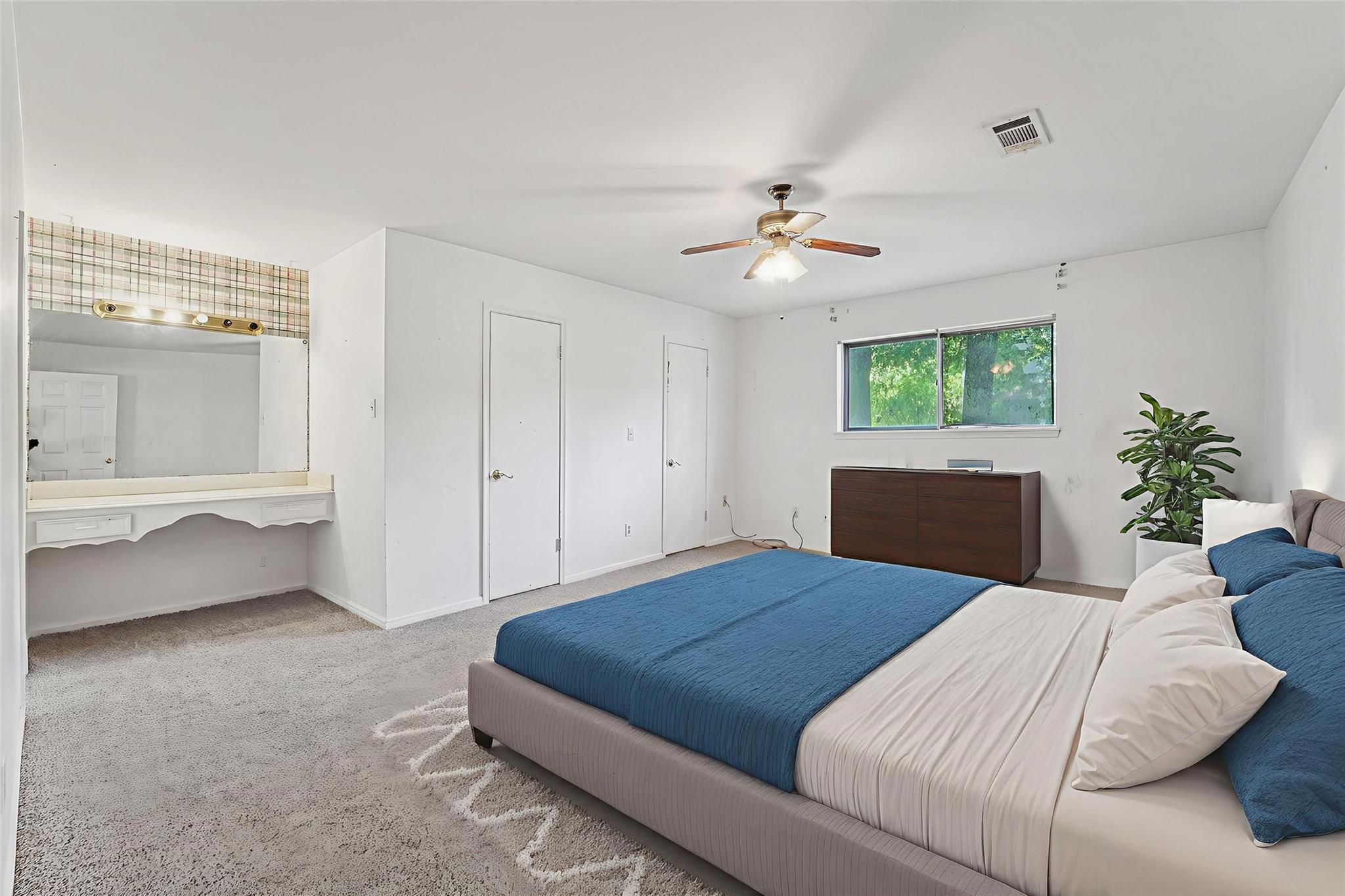 1011 Manatee Lane