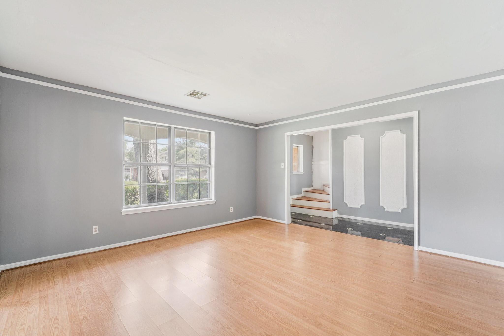 1011 Manatee Lane