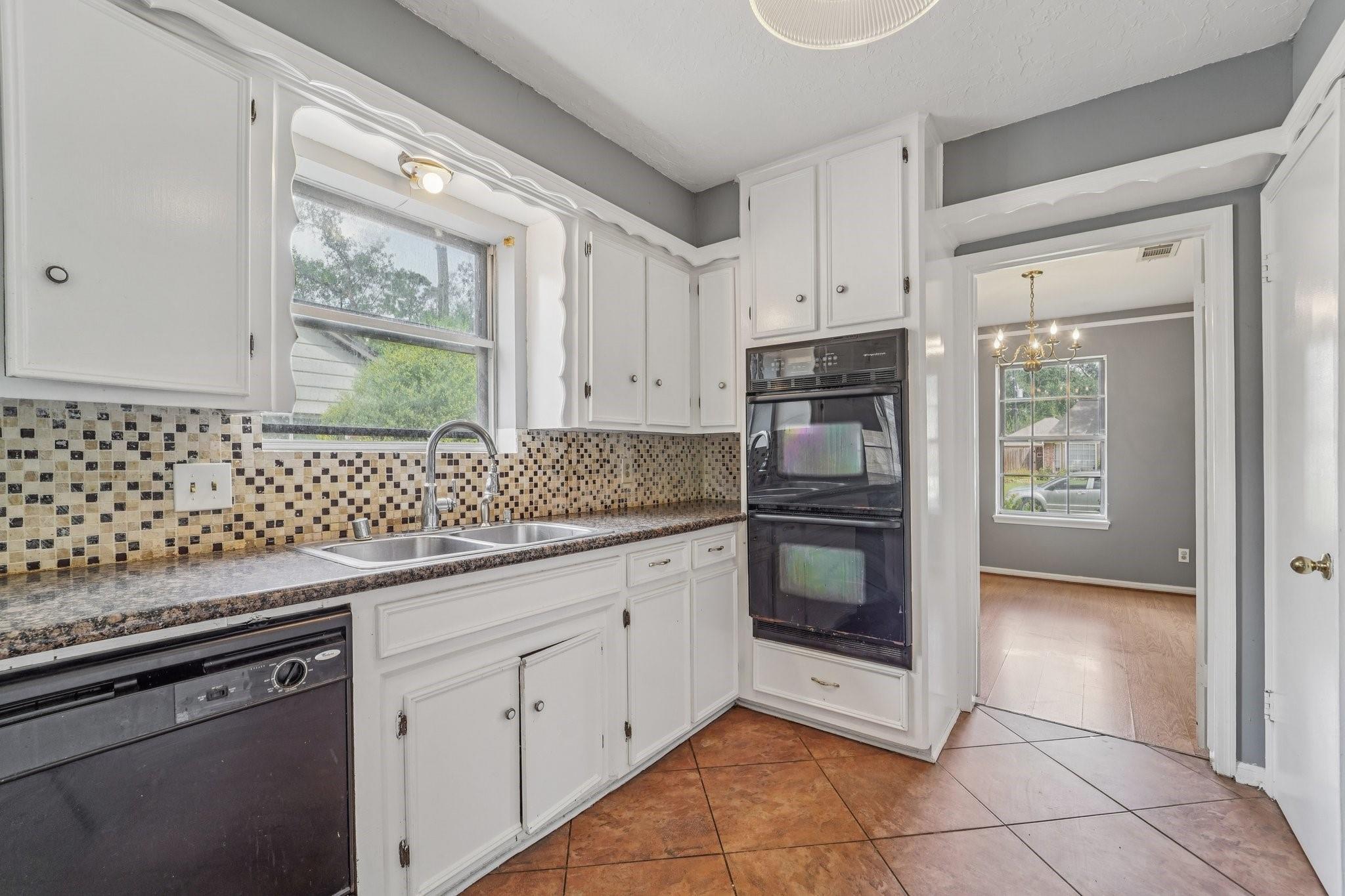 1011 Manatee Lane