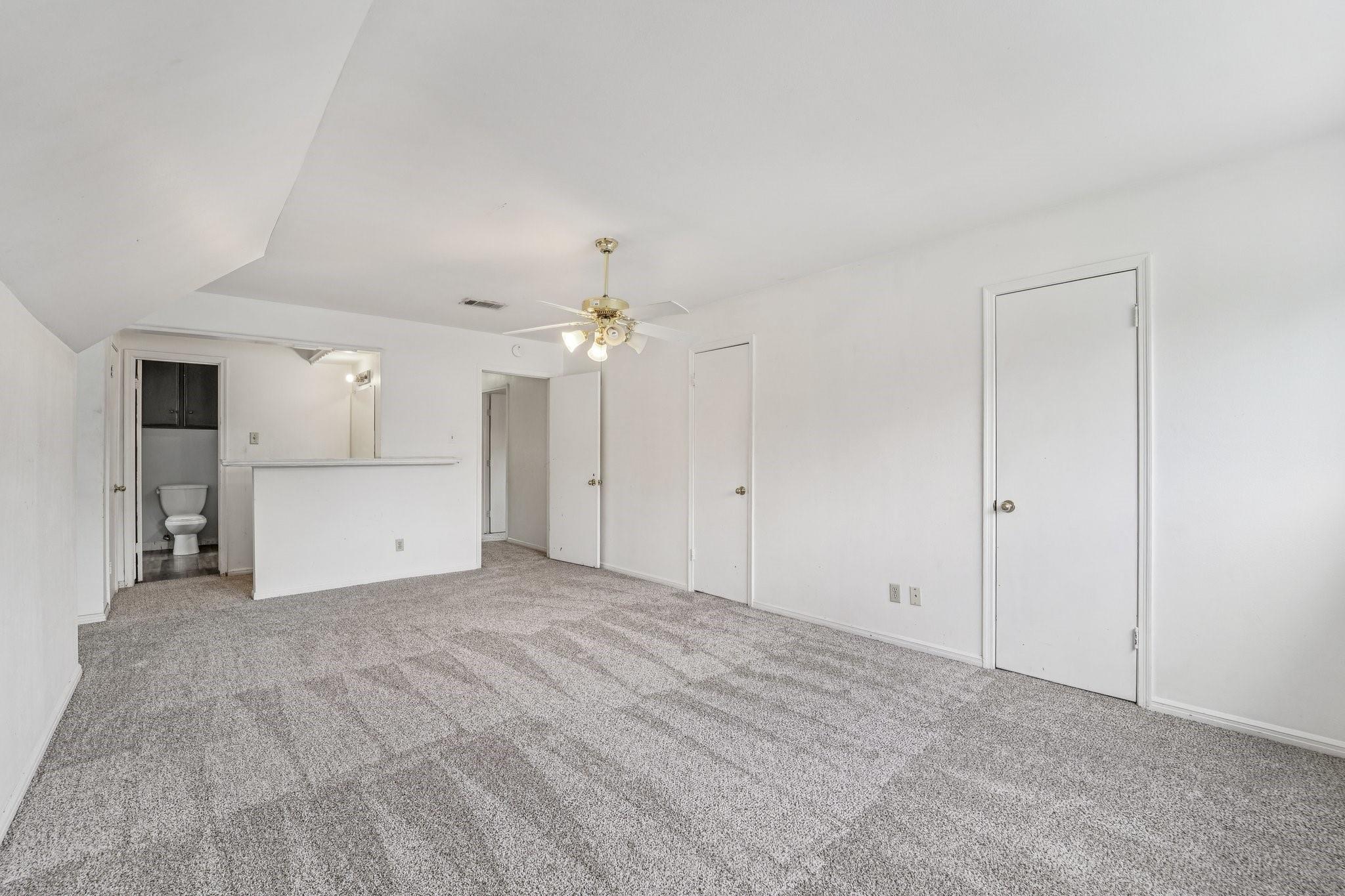 1011 Manatee Lane