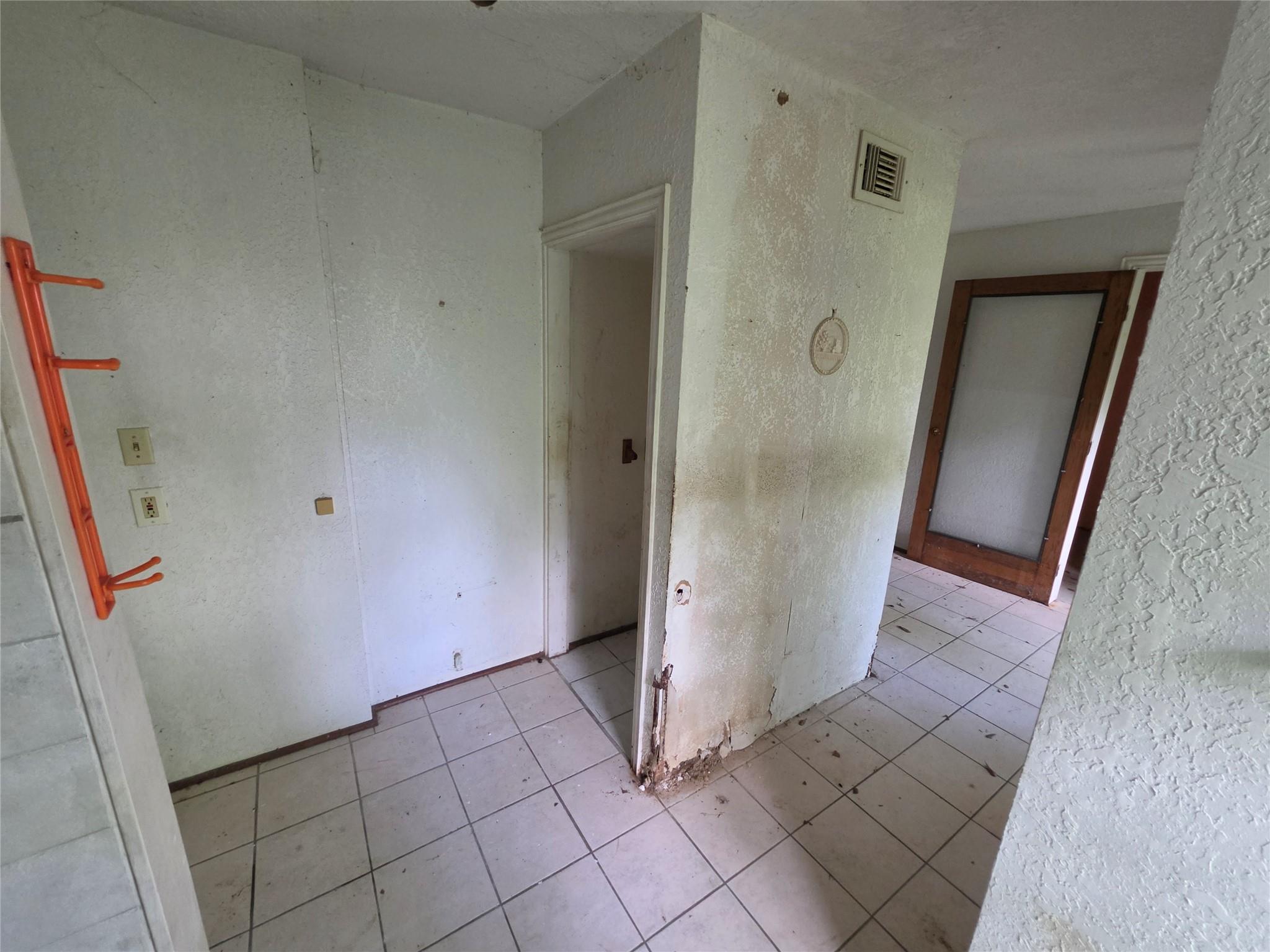 12222 Oak Hollow Lane