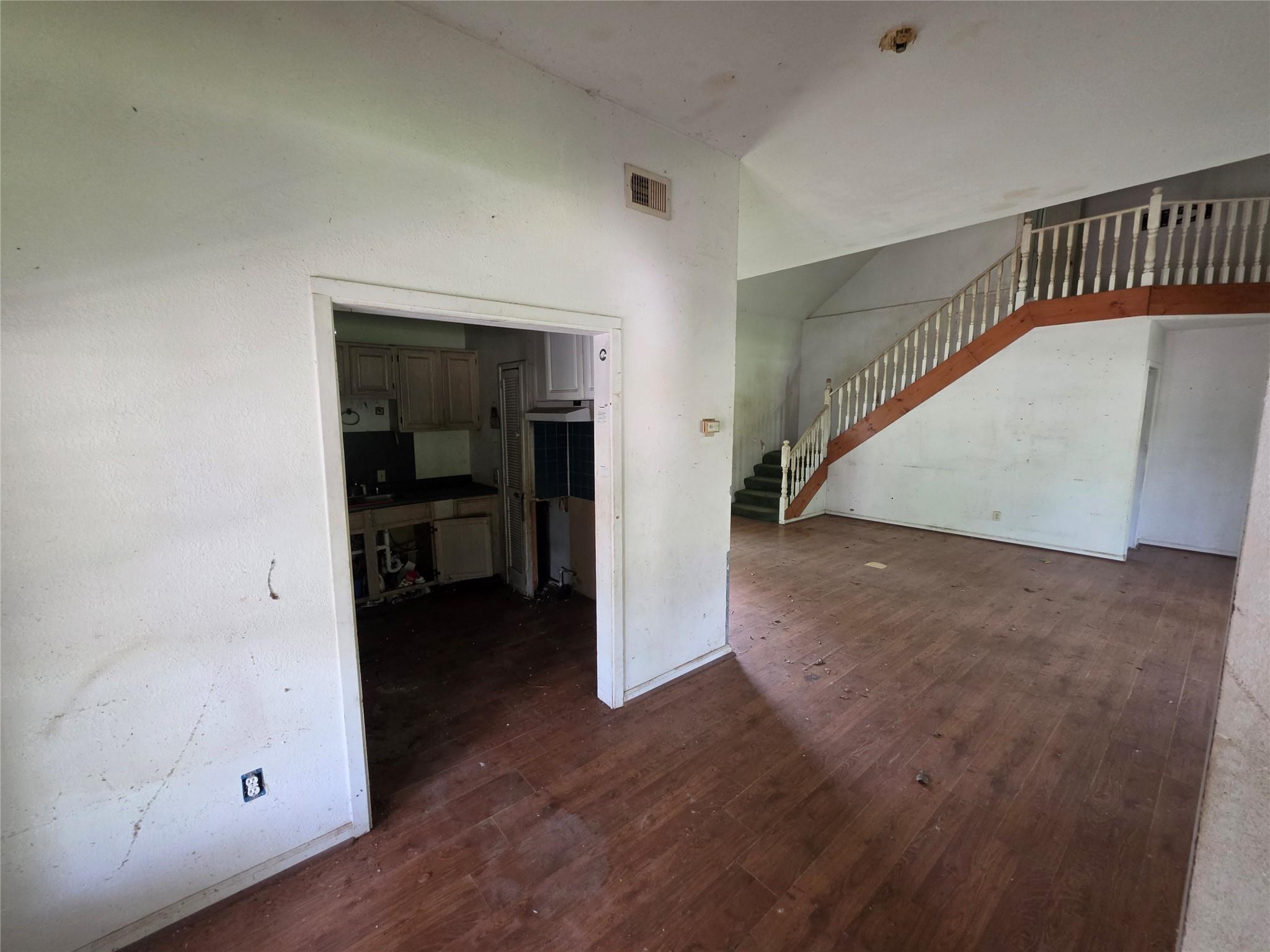 12222 Oak Hollow Lane