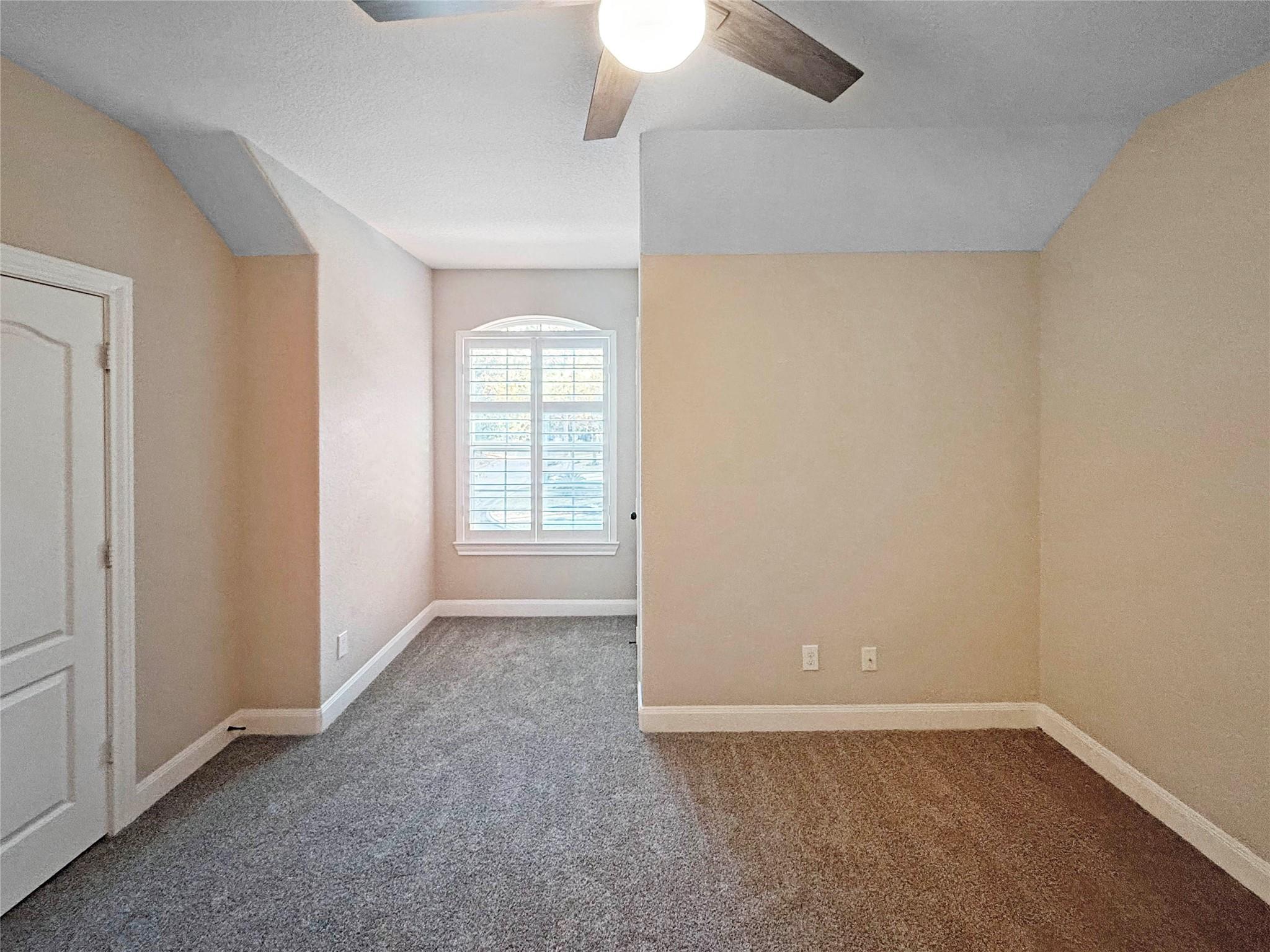 110 N Pinto Point Circle