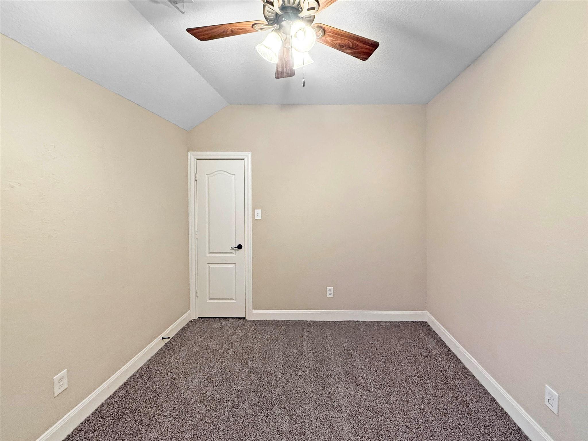 110 N Pinto Point Circle