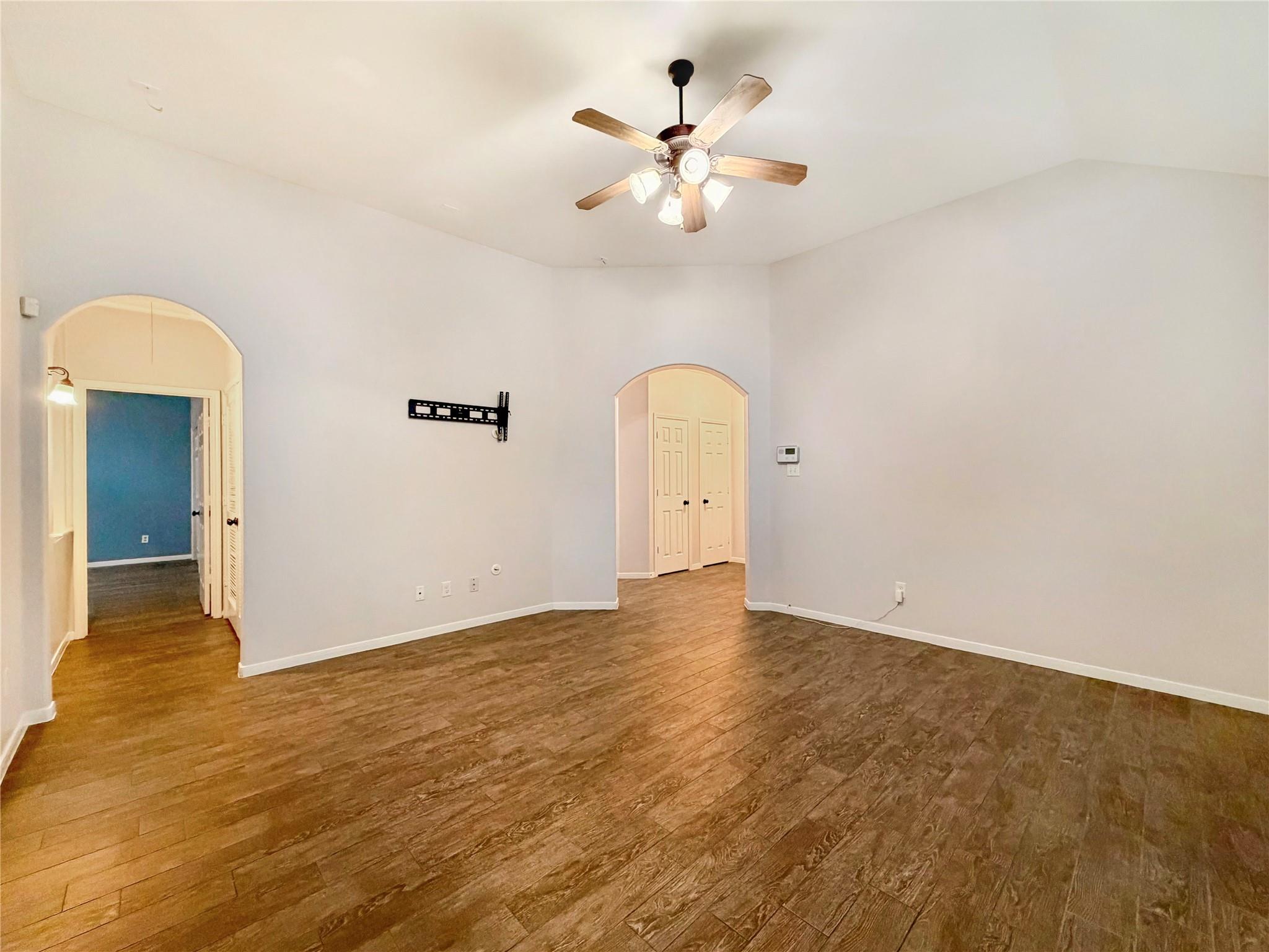 4710 Meadow Way Drive