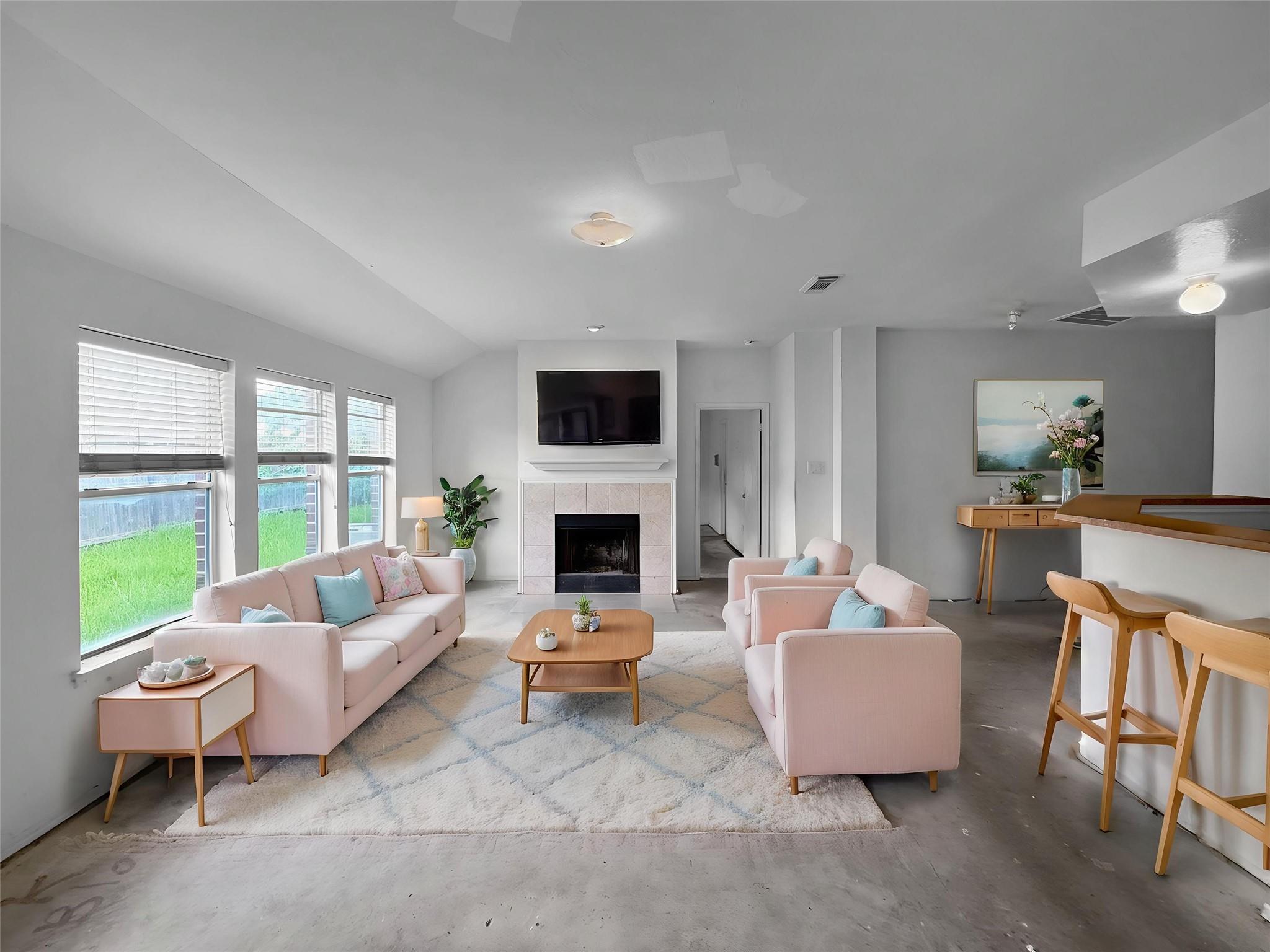 13911 Honey Bee Court