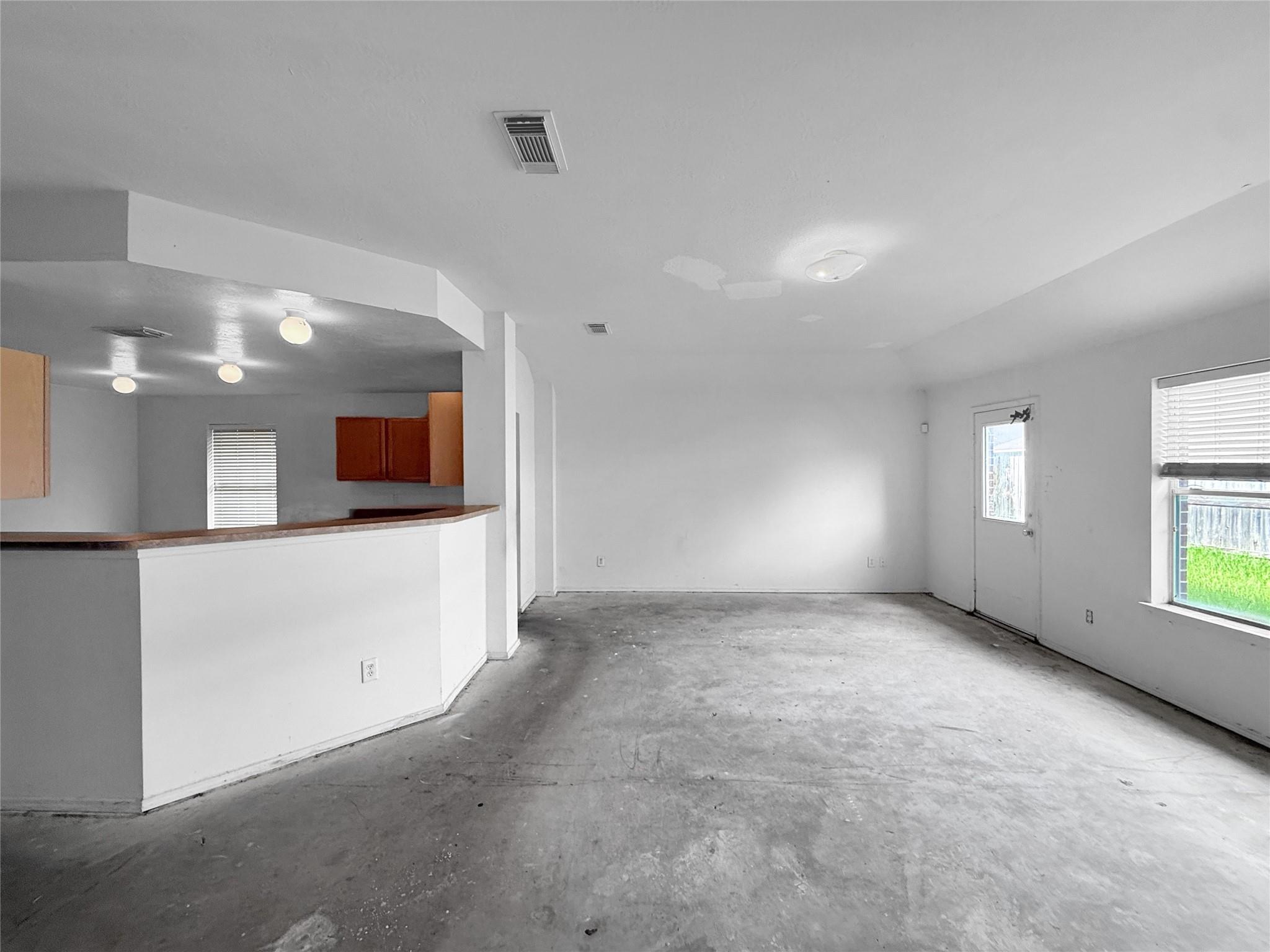 13911 Honey Bee Court