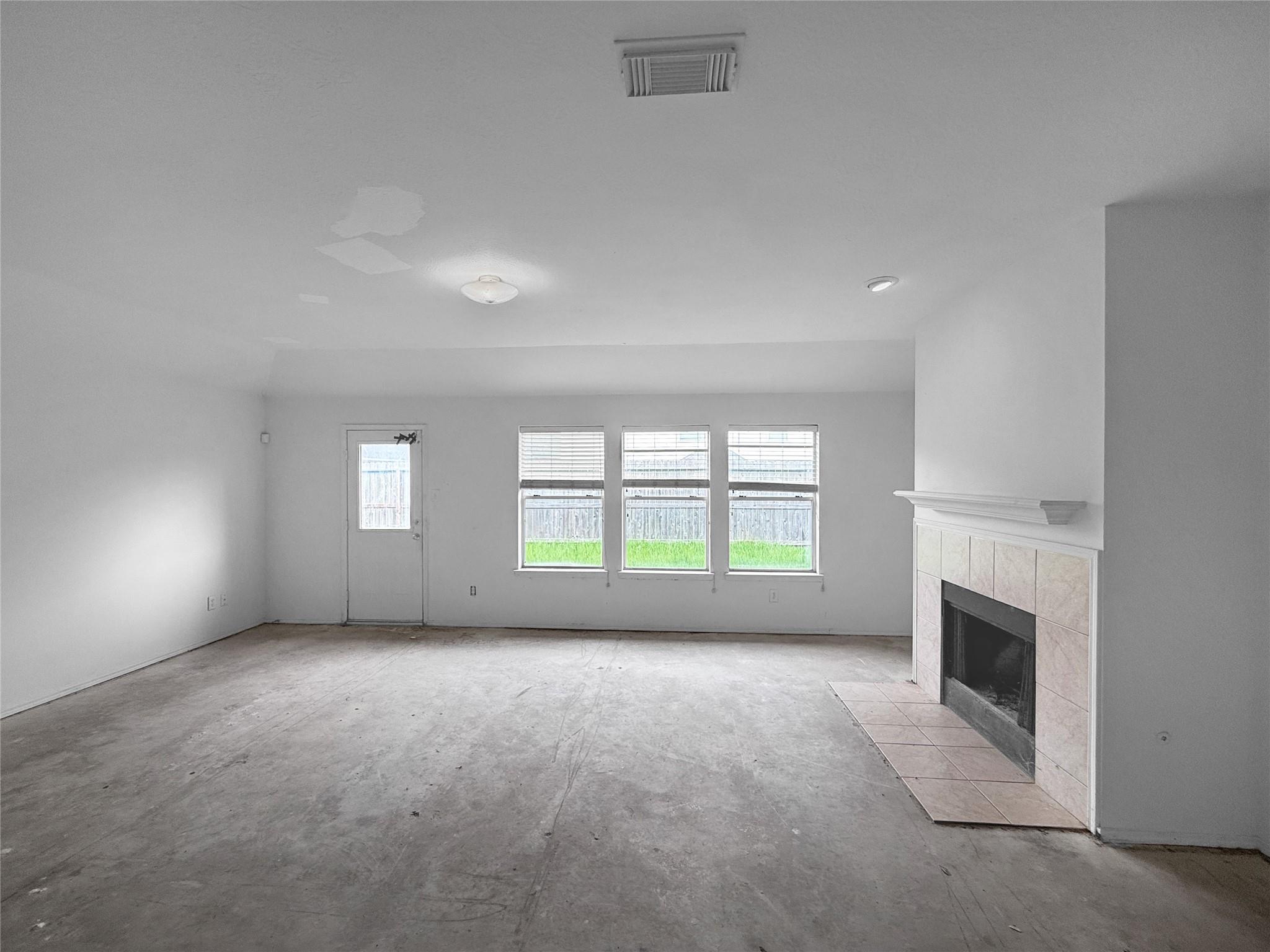 13911 Honey Bee Court