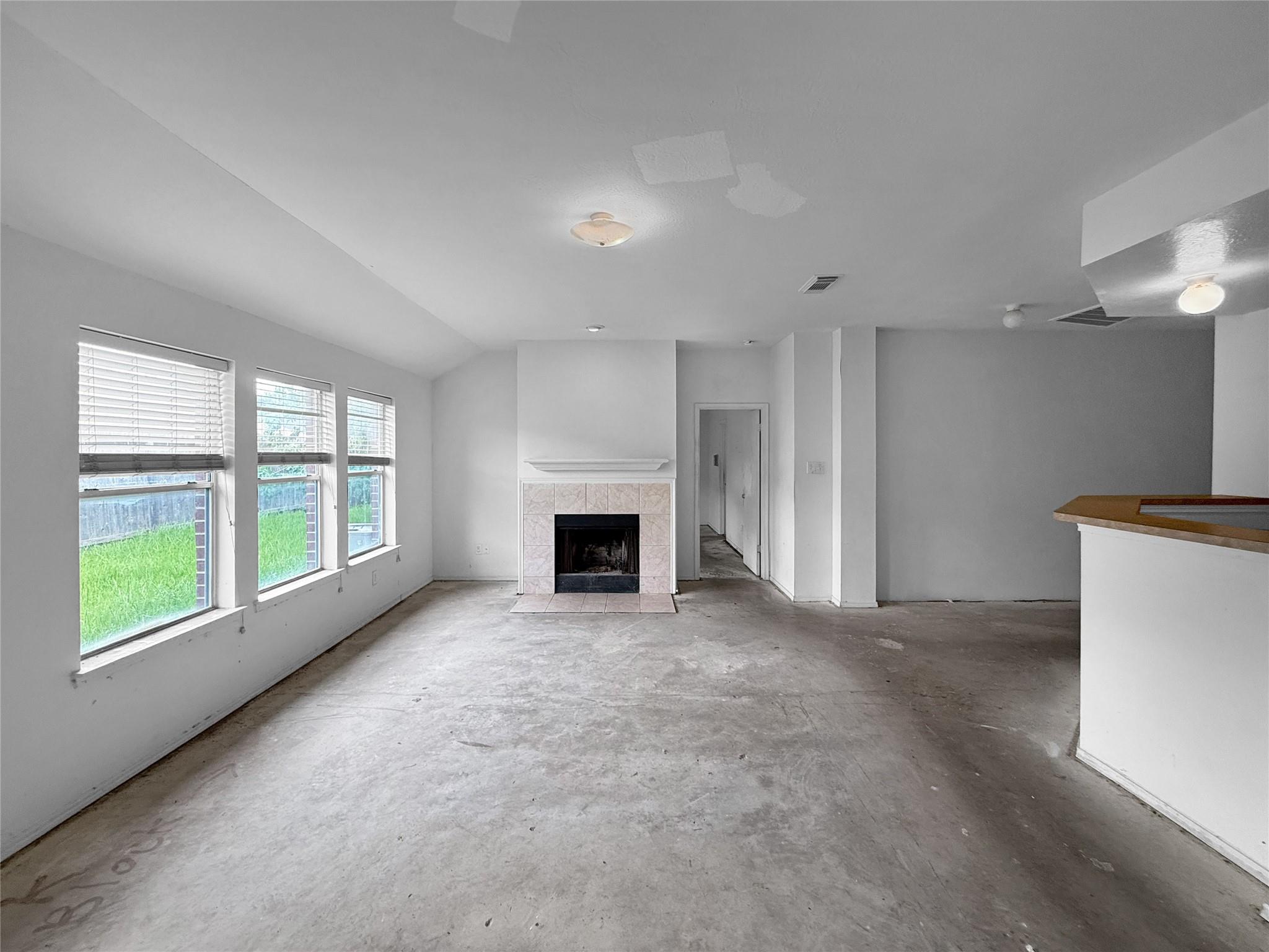 13911 Honey Bee Court