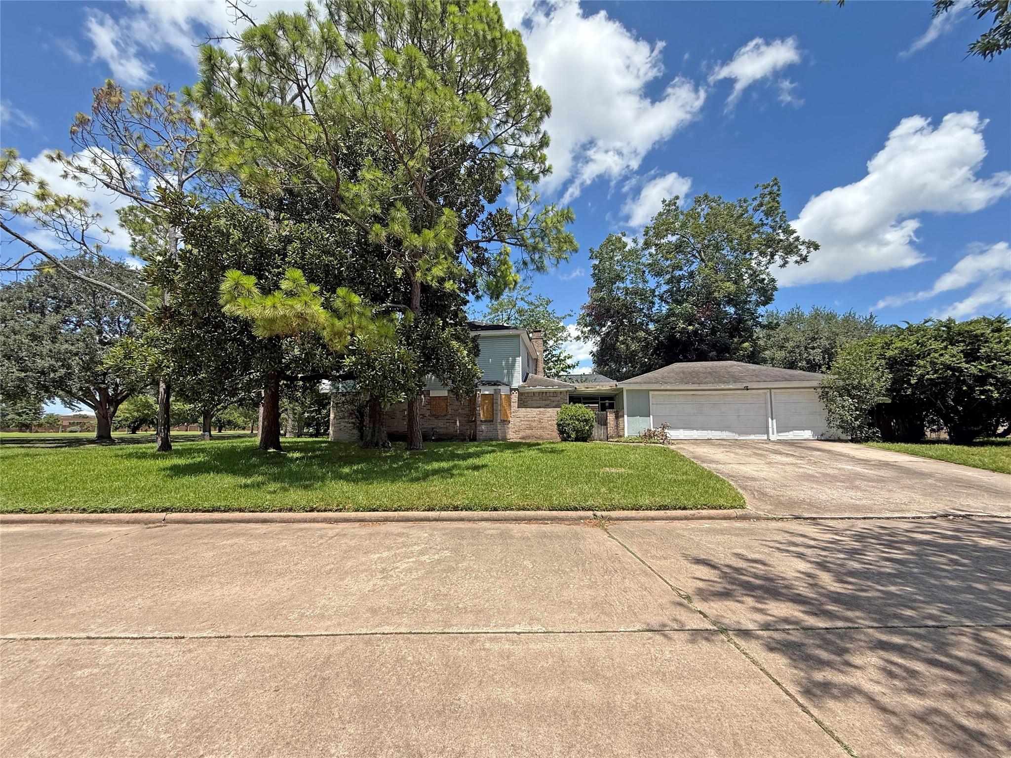 3919 Ridgeview Drive