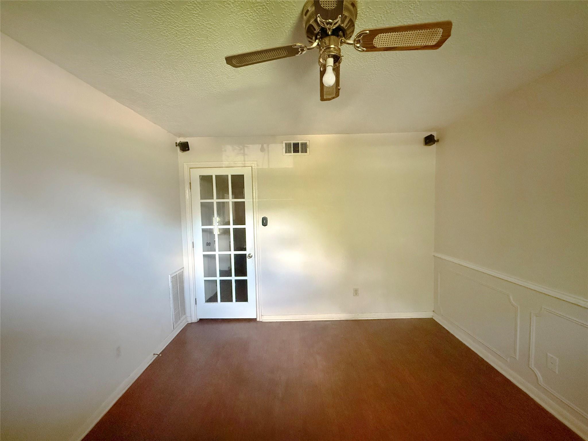 3919 Ridgeview Drive