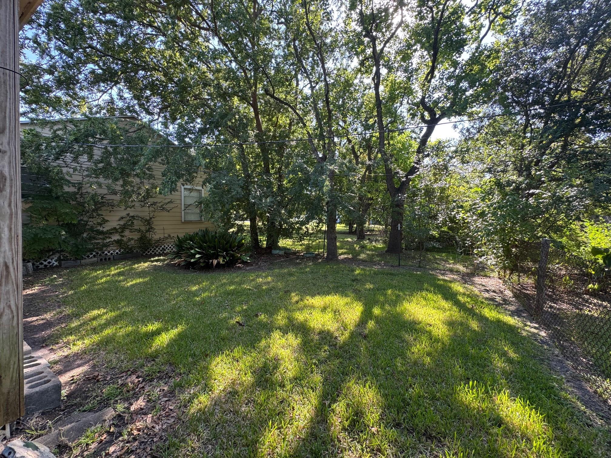 1104 Maple 1/2 Street # 2