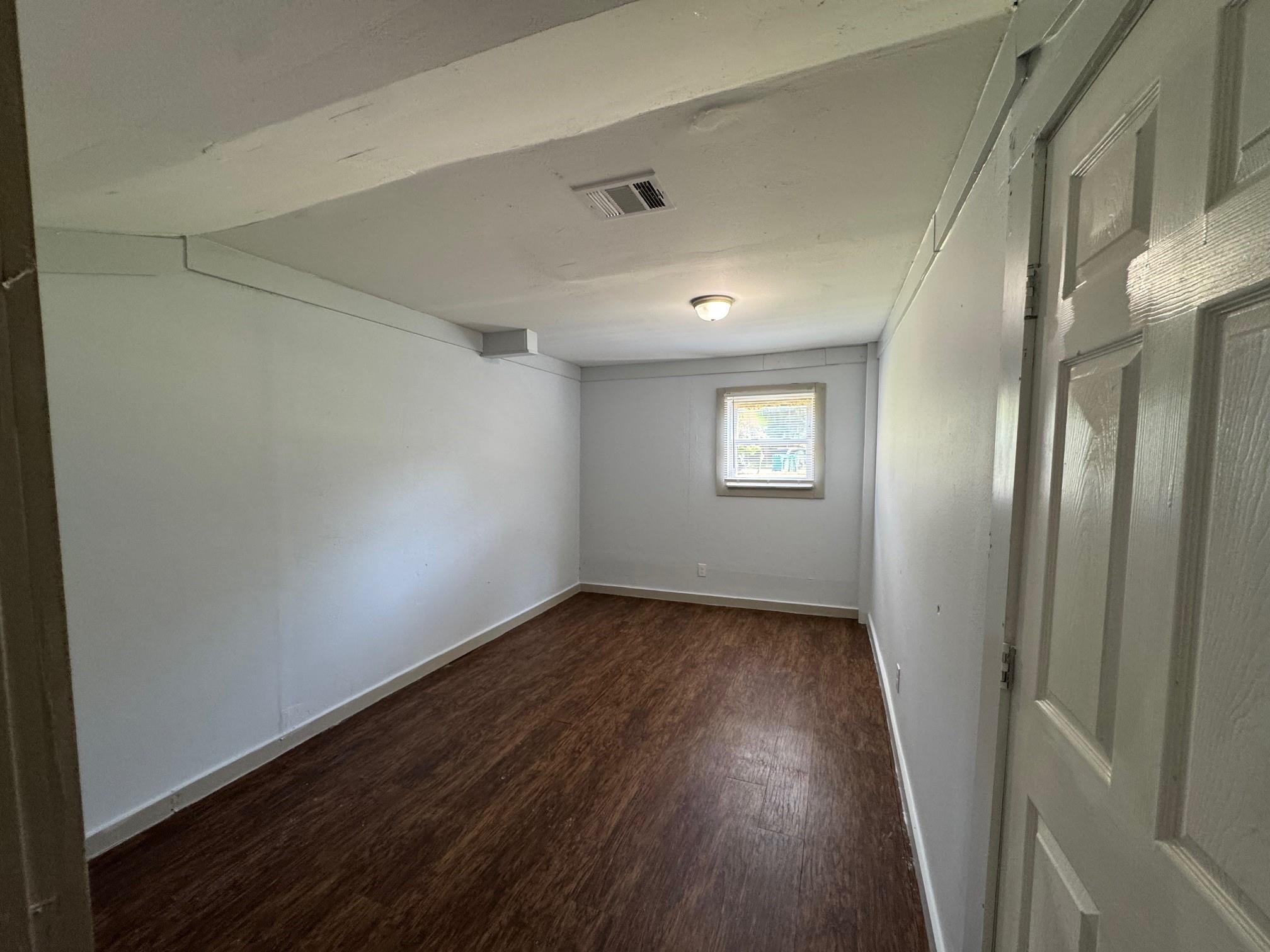 1104 Maple 1/2 Street # 2