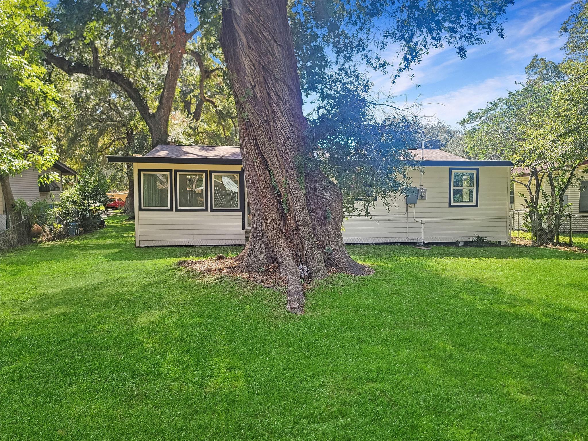 121 Wisteria Street