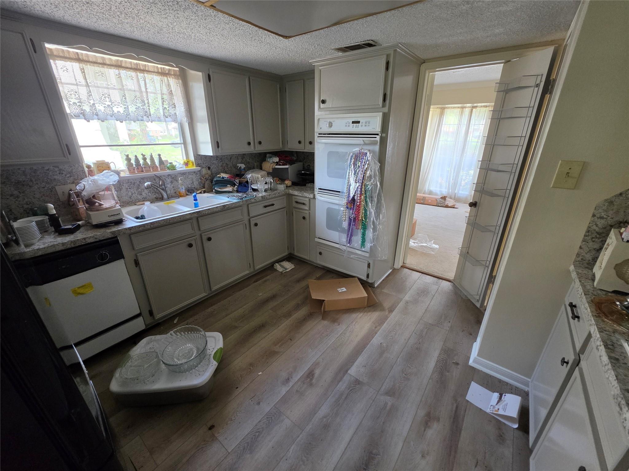 14915 Gladebrook Drive