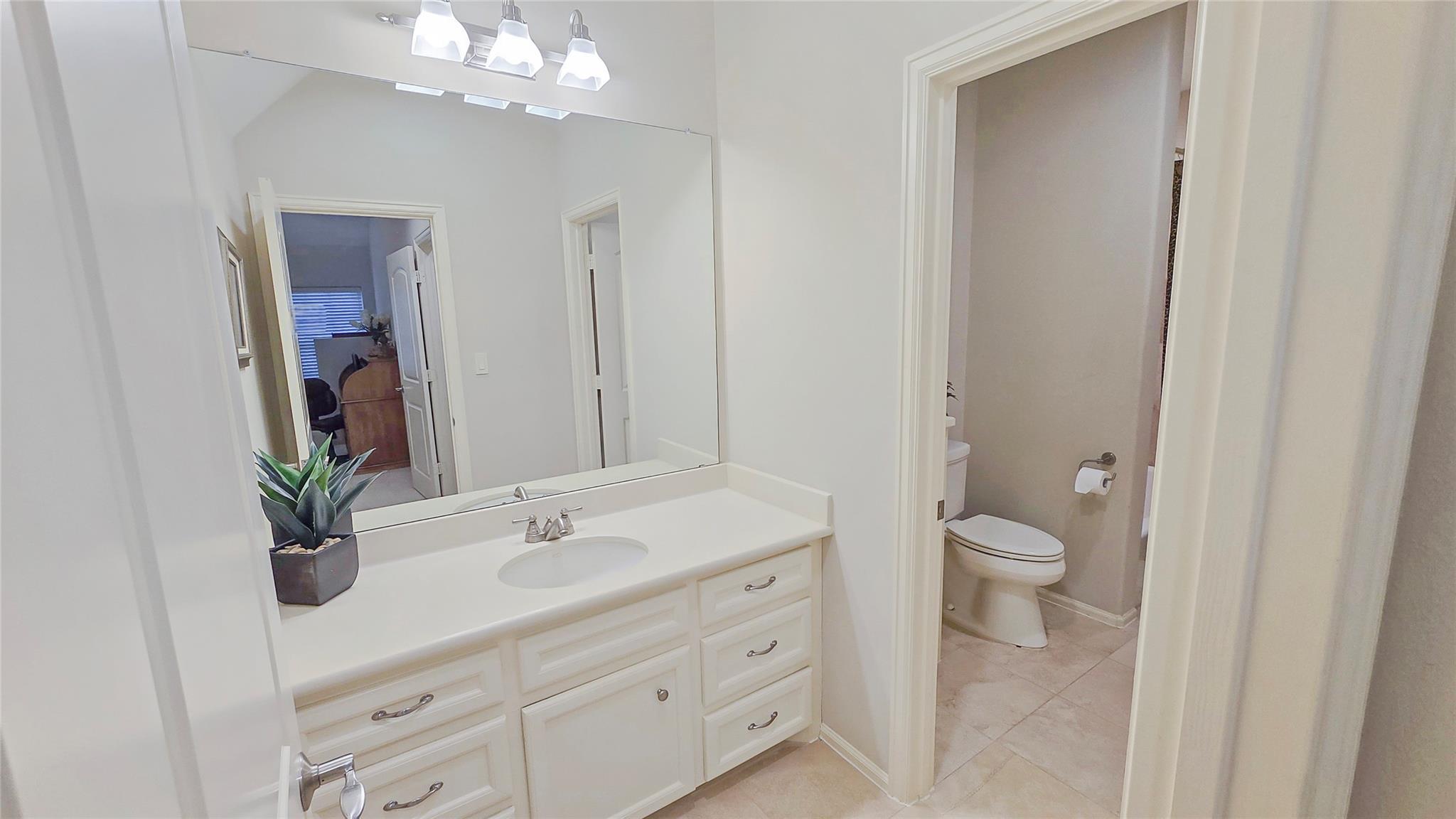 15305 Chichester Lane