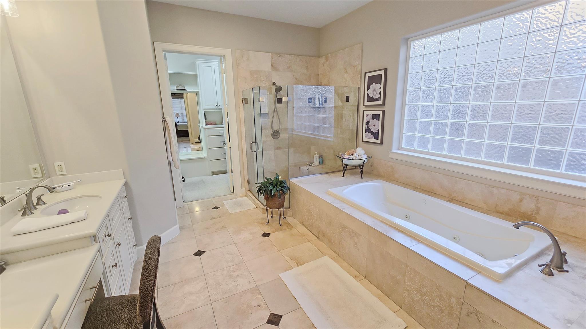 15305 Chichester Lane