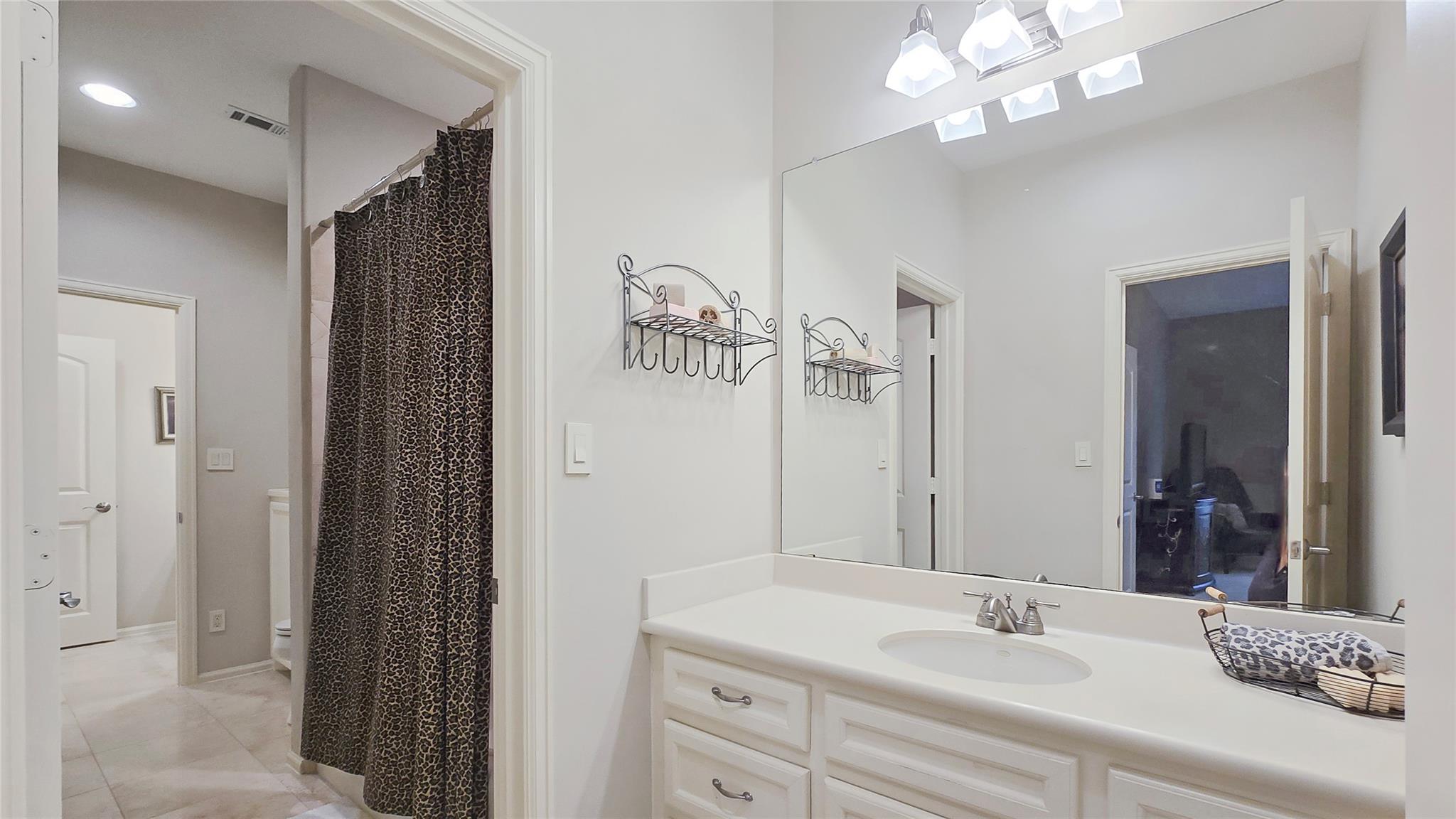 15305 Chichester Lane