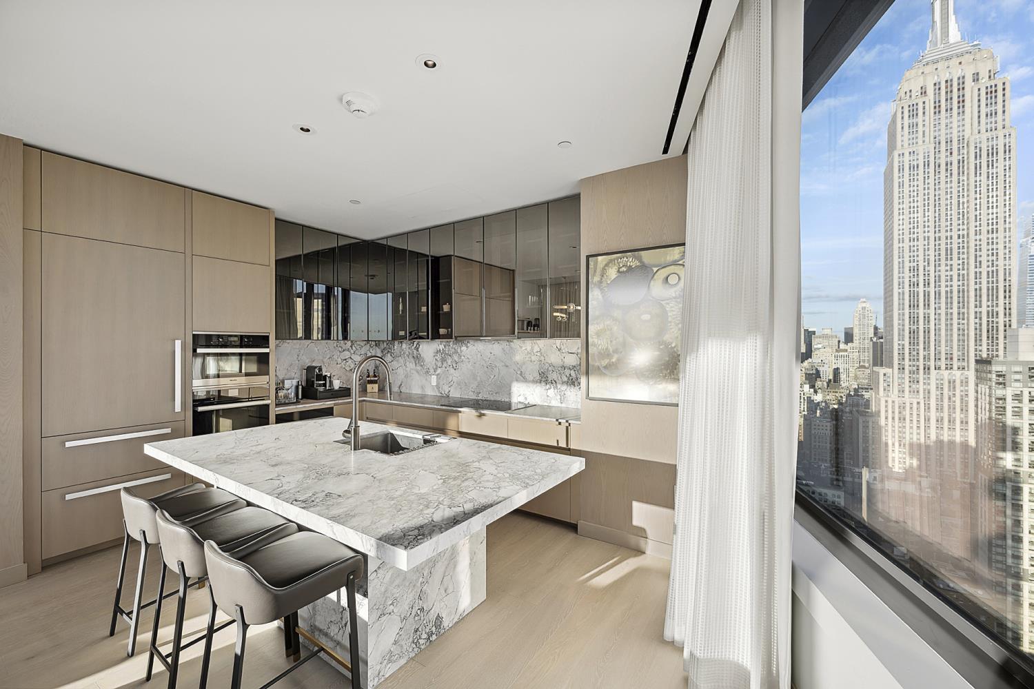25 W 28TH Street 42A