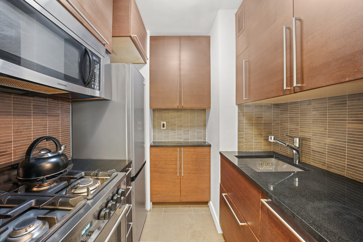 101 W 12TH Street 9Z