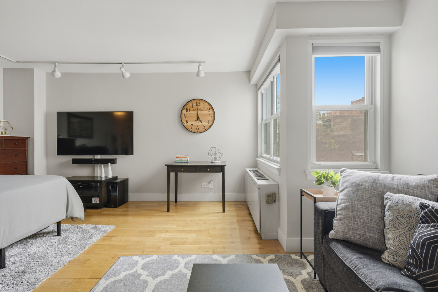 101 W 12TH Street 9Z