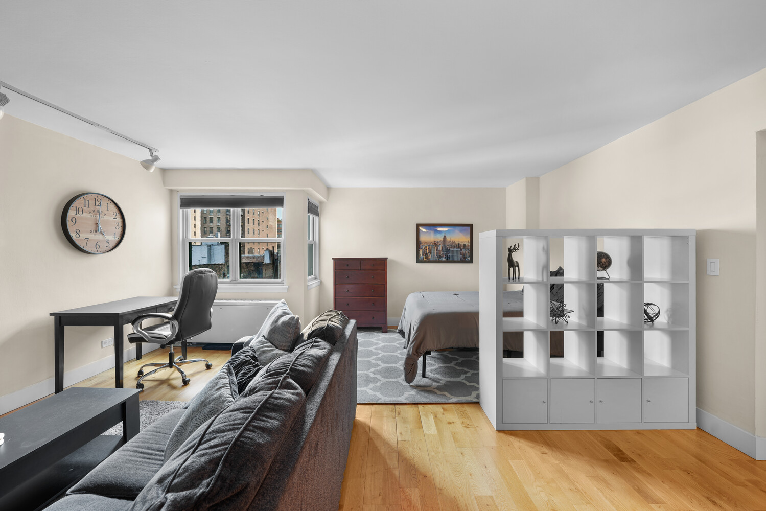 101 W 12TH Street 9Z