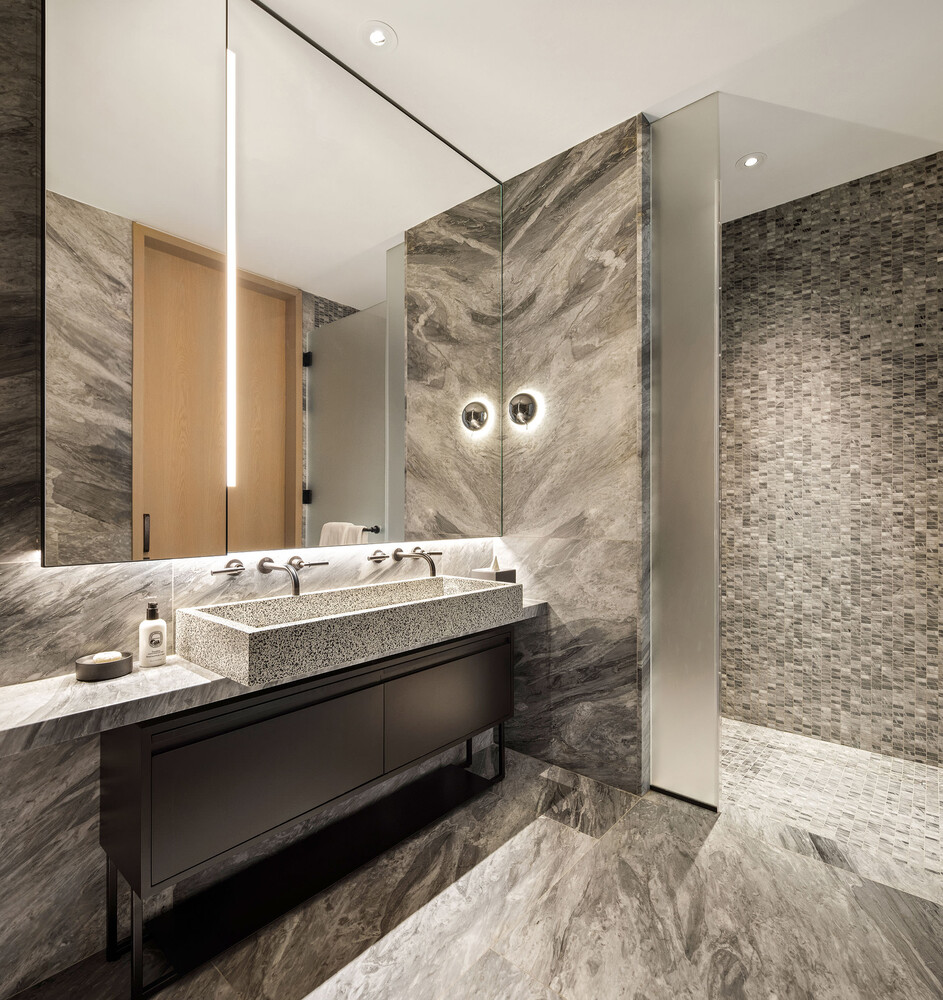 25 W 28TH Street PH43A