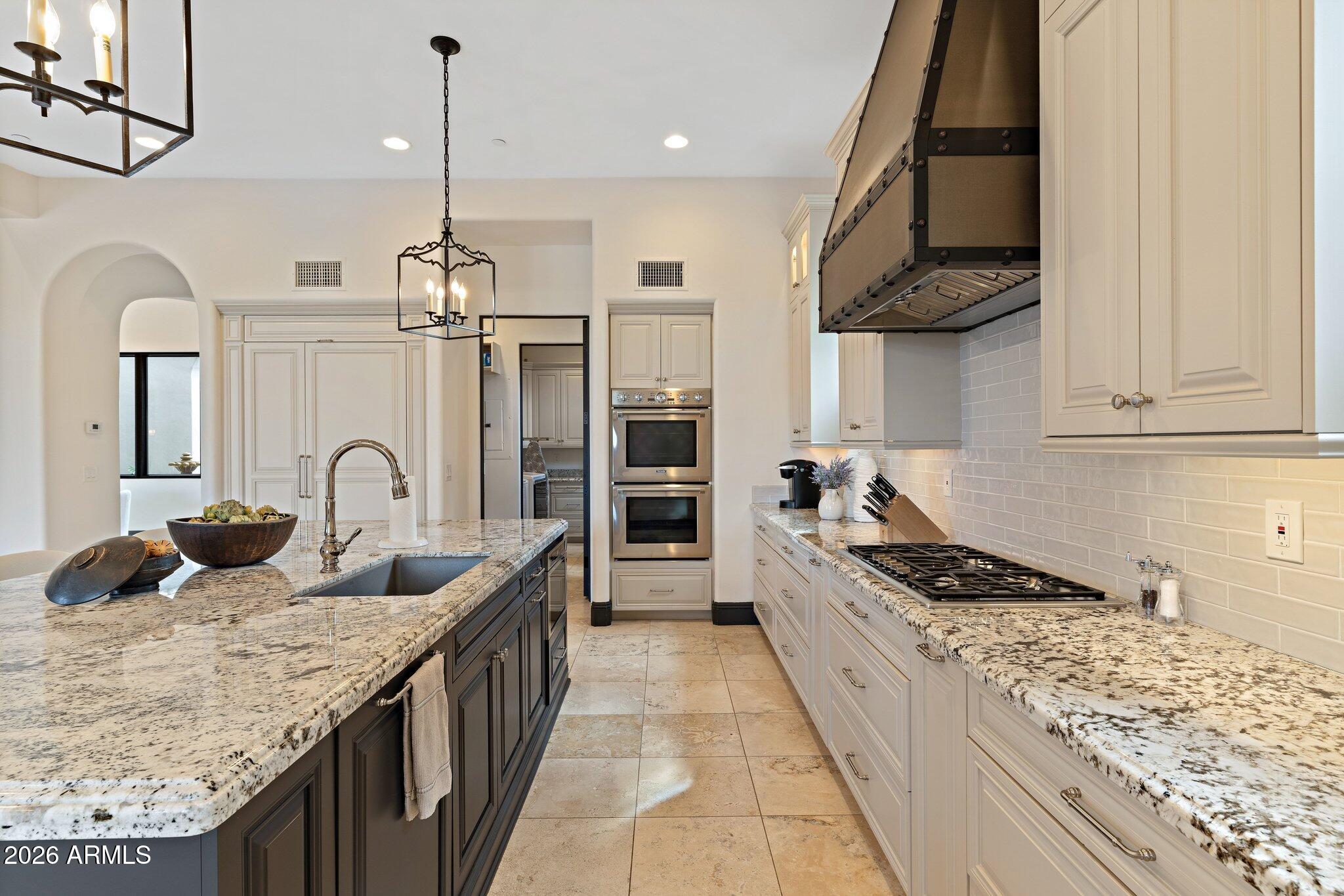 9468 E SUNDANCE Trail