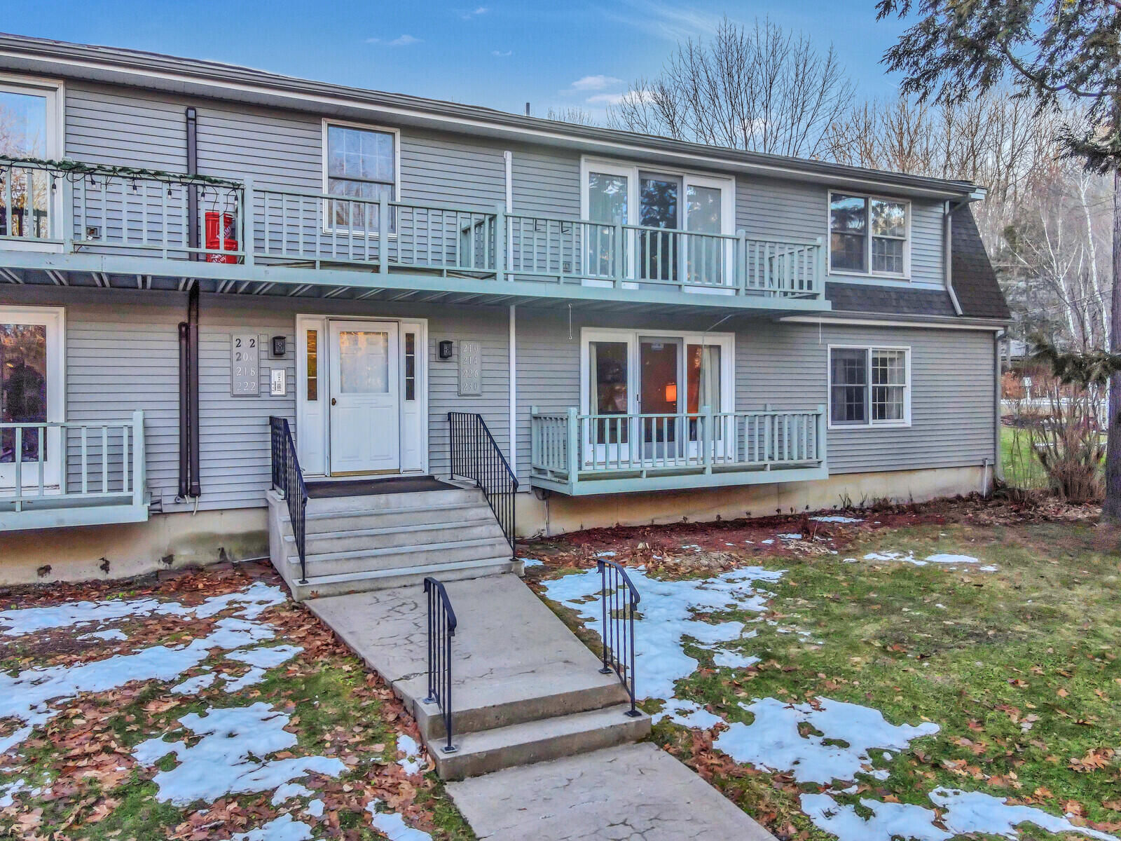 210 Evergreen Drive, 210